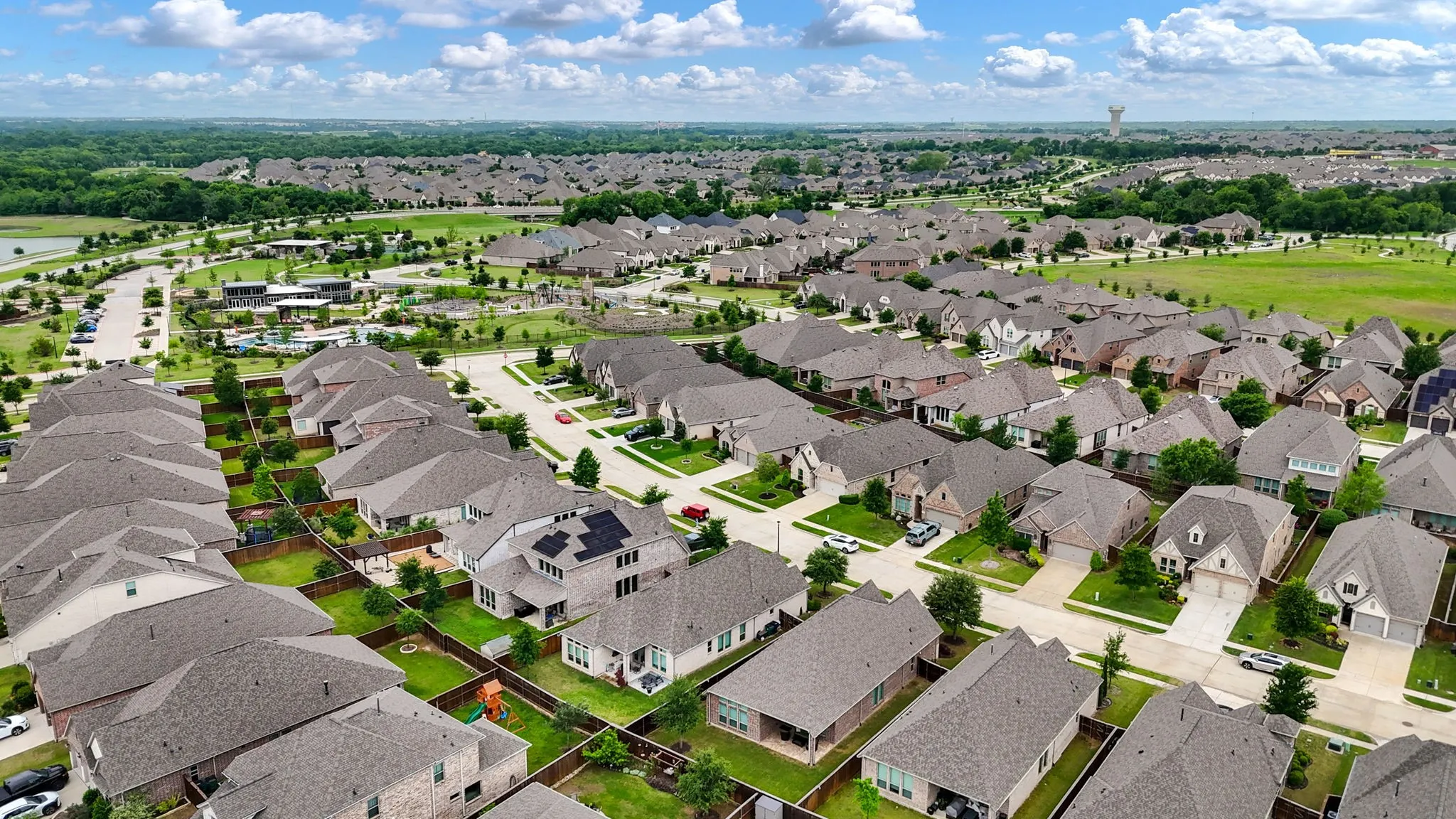 Single Family Residence For Sale in Collin County , 8604 Holliday Creek Way, Mc Kinney, Texas 75071, 3 Bedroom, 2 Bathroom, 2 Garage spaces, 1,986 Sqft, built in 2018, mls#21256728, Real Estate Agent in Mc Kinney, Homes For Sale in Collin county, Homes For Sale in Mc Kinney, Realtor in Mc Kinney Texas, Real Estate Brokerage Independent Realty Texas, Luminita Cordes Realtor