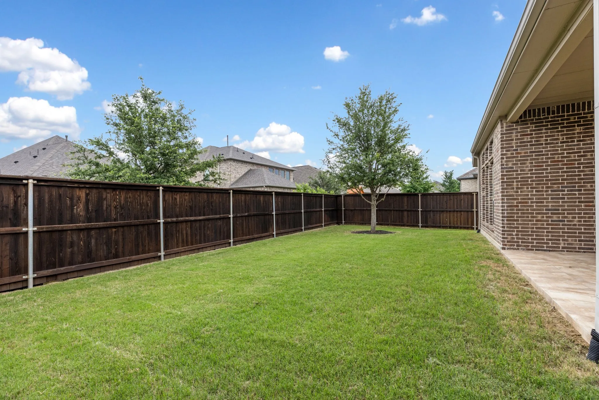 Single Family Residence For Sale in Collin County , 8604 Holliday Creek Way, Mc Kinney, Texas 75071, 3 Bedroom, 2 Bathroom, 2 Garage spaces, 1,986 Sqft, built in 2018, mls#21256728, Real Estate Agent in Mc Kinney, Homes For Sale in Collin county, Homes For Sale in Mc Kinney, Realtor in Mc Kinney Texas, Real Estate Brokerage Independent Realty Texas, Luminita Cordes Realtor