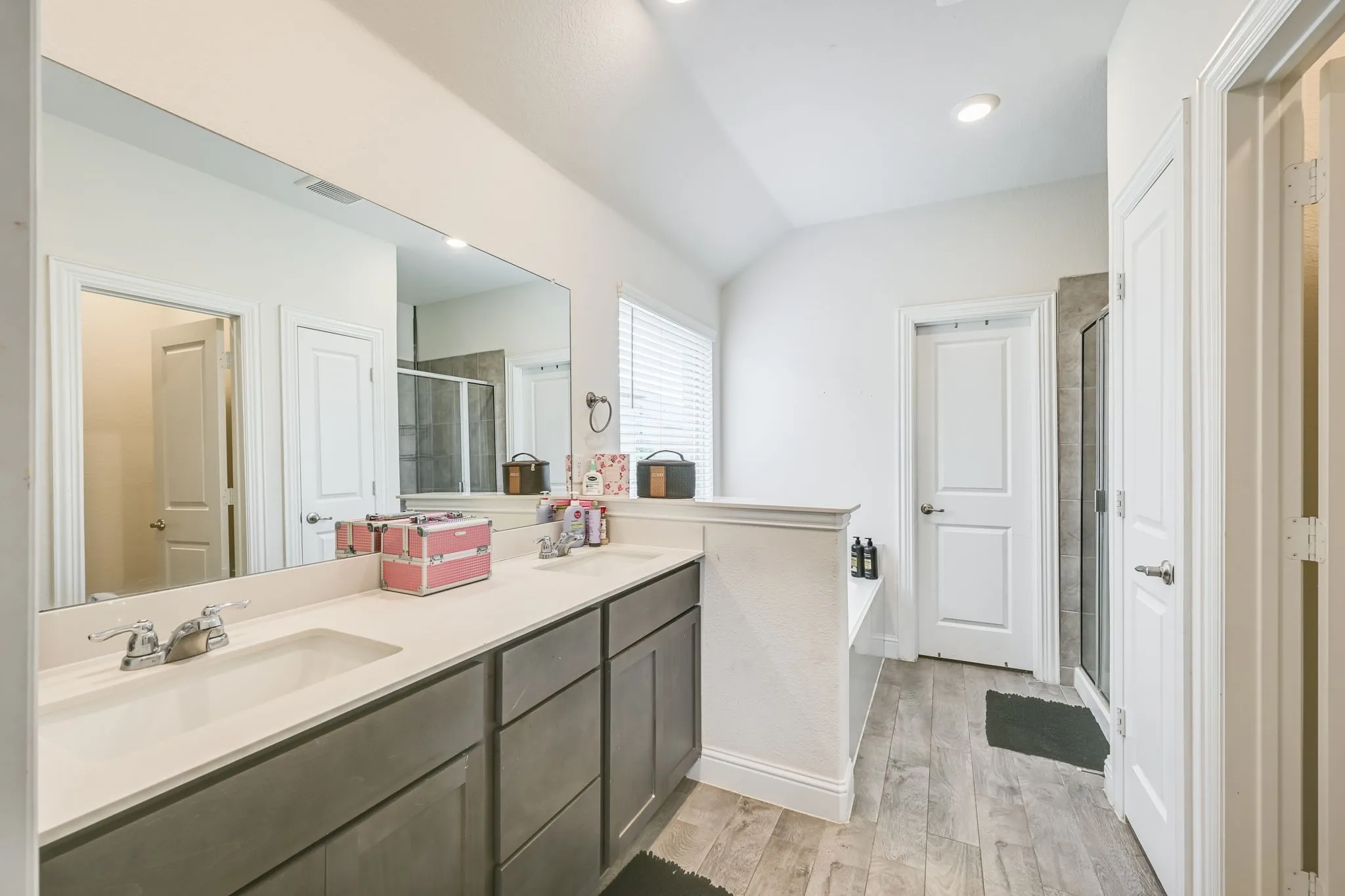 Single Family Residence For Sale in Kaufman County , 4016 Windswept Way, Forney, Texas 75126, 3 Bedroom, 2 Bathroom, 2 Garage spaces, 1,899 Sqft, built in 2021, Preowned, mls#21258333, Real Estate Agent in Forney, Homes For Sale in Kaufman county, Homes For Sale in Forney, Realtor in Forney Texas, Real Estate Brokerage Independent Realty Texas, Luminita Cordes Realtor