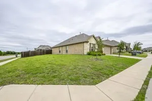 Single Family Residence For Sale in Kaufman County , 4016 Windswept Way, Forney, Texas 75126, 3 Bedroom, 2 Bathroom, 2 Garage spaces, 1,899 Sqft, built in 2021, Preowned, mls#21258333, Real Estate Agent in Forney, Homes For Sale in Kaufman county, Homes For Sale in Forney, Realtor in Forney Texas, Real Estate Brokerage Independent Realty Texas, Luminita Cordes Realtor