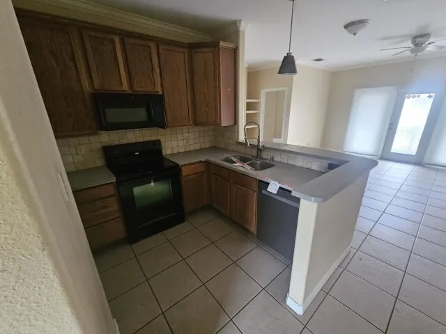 Townhouse For Sale in Nueces County , 14422 Verdemar Drive 302, Corpus Christi, Texas 78418, 3 Bedroom, 3 Bathroom, 2 Garage spaces, 1,694 Sqft, built in 2006, Preowned, Price $209,160, mls#21258421, Real Estate Agent in Corpus Christi, Homes For Sale in Nueces county, Homes For Sale in Corpus Christi, Realtor in Corpus Christi Texas, Real Estate Brokerage Independent Realty Texas, Luminita Cordes Realtor