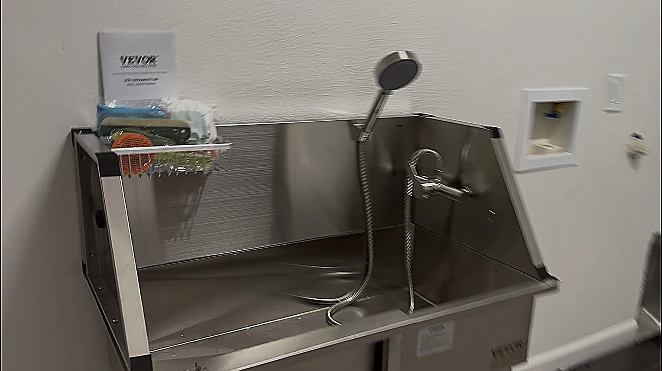 pet washing statin in laundry room