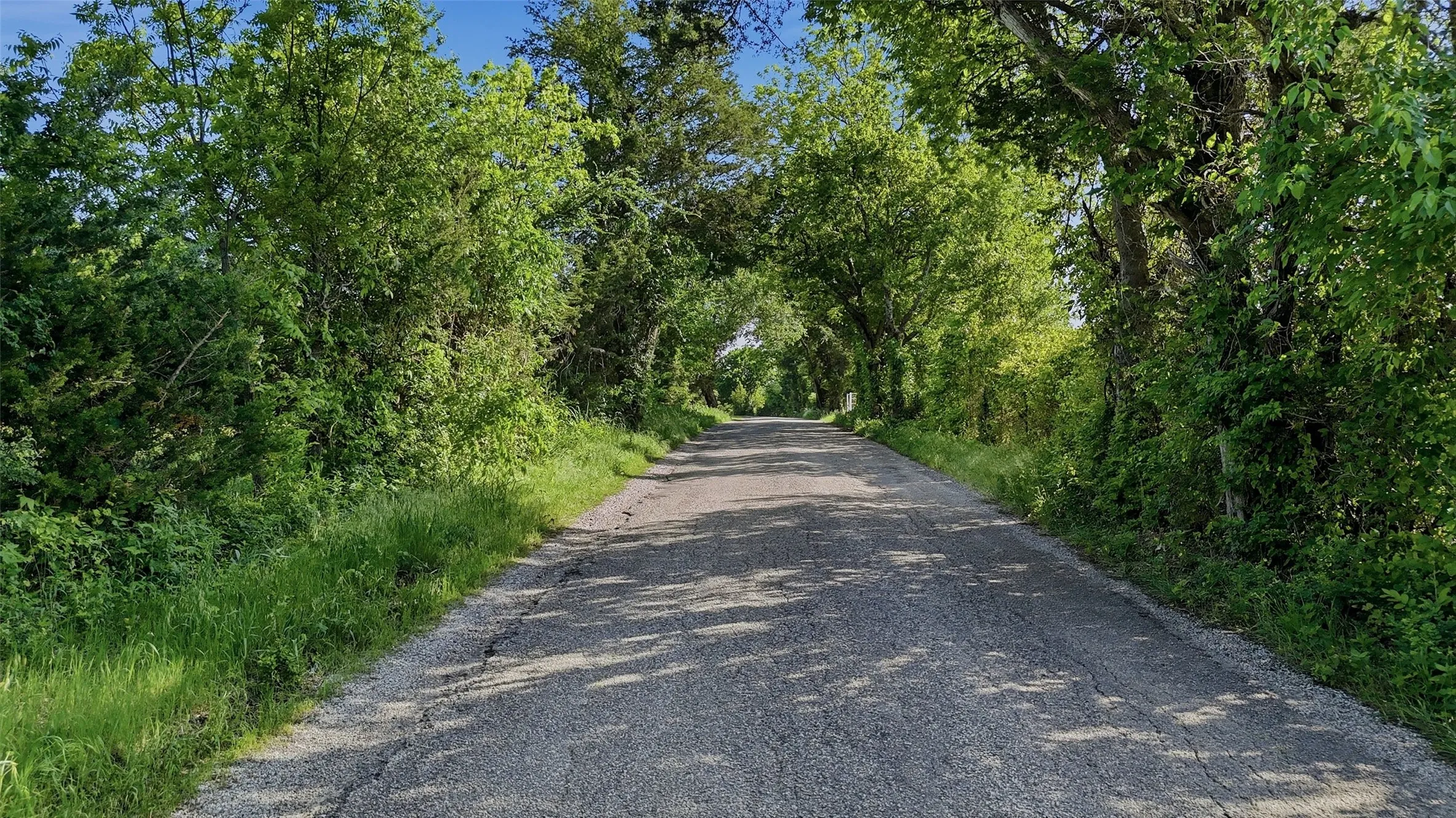 Single Family Residence For Sale in Grayson County , 1489 Calf Creek Lane, Sherman, Texas 75090, 3 Bedroom, 2 Bathroom, 2 Garage spaces, 1,120 Sqft, built in 2004, Preowned, mls#21138086, Real Estate Agent in Sherman, Homes For Sale in Grayson county, Homes For Sale in Sherman, Realtor in Sherman Texas, Real Estate Brokerage Independent Realty Texas, Luminita Cordes Realtor