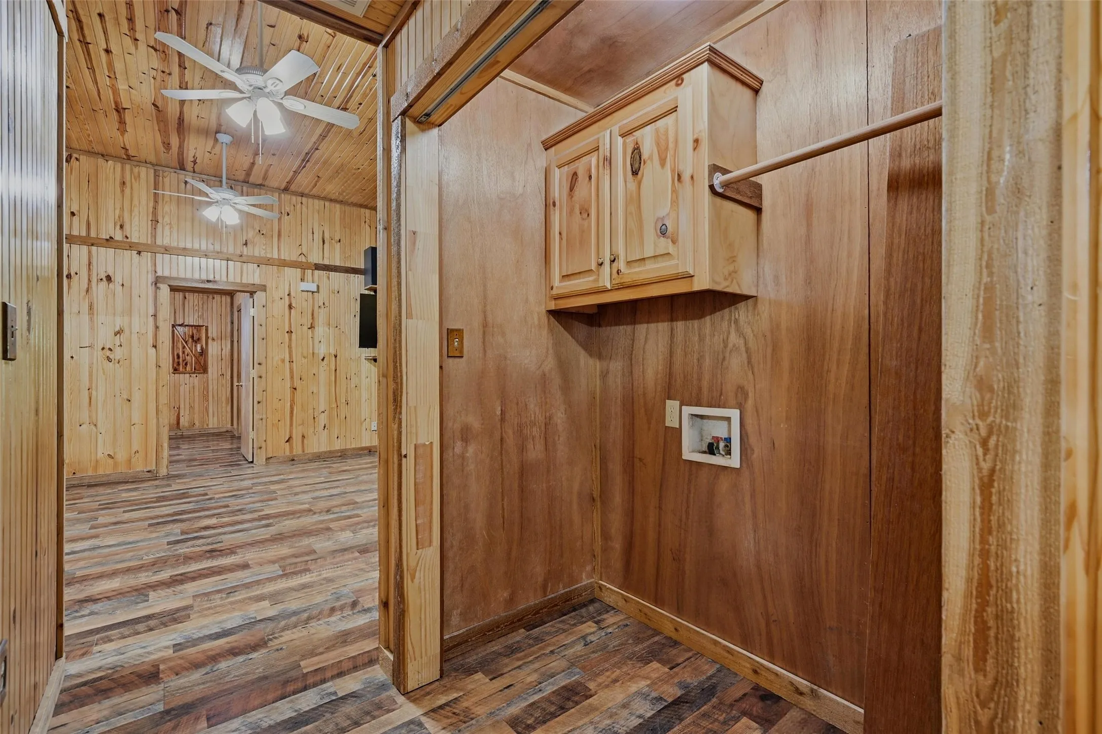 Single Family Residence For Sale in Grayson County , 1489 Calf Creek Lane, Sherman, Texas 75090, 3 Bedroom, 2 Bathroom, 2 Garage spaces, 1,120 Sqft, built in 2004, Preowned, mls#21138086, Real Estate Agent in Sherman, Homes For Sale in Grayson county, Homes For Sale in Sherman, Realtor in Sherman Texas, Real Estate Brokerage Independent Realty Texas, Luminita Cordes Realtor