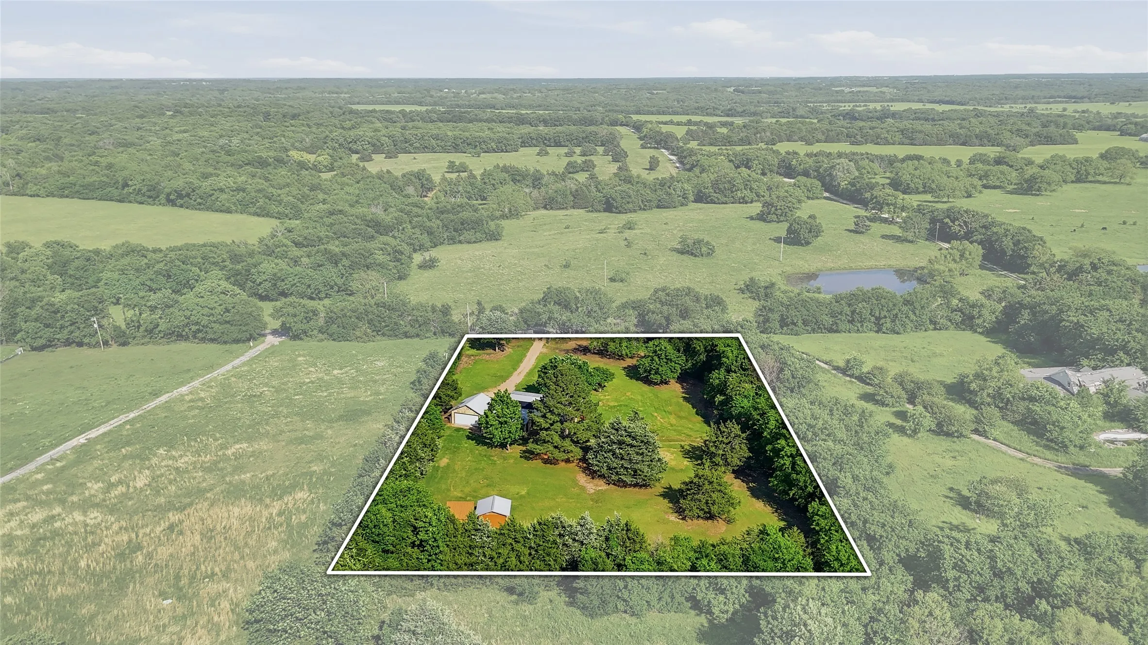Single Family Residence For Sale in Grayson County , 1489 Calf Creek Lane, Sherman, Texas 75090, 3 Bedroom, 2 Bathroom, 2 Garage spaces, 1,120 Sqft, built in 2004, Preowned, mls#21138086, Real Estate Agent in Sherman, Homes For Sale in Grayson county, Homes For Sale in Sherman, Realtor in Sherman Texas, Real Estate Brokerage Independent Realty Texas, Luminita Cordes Realtor