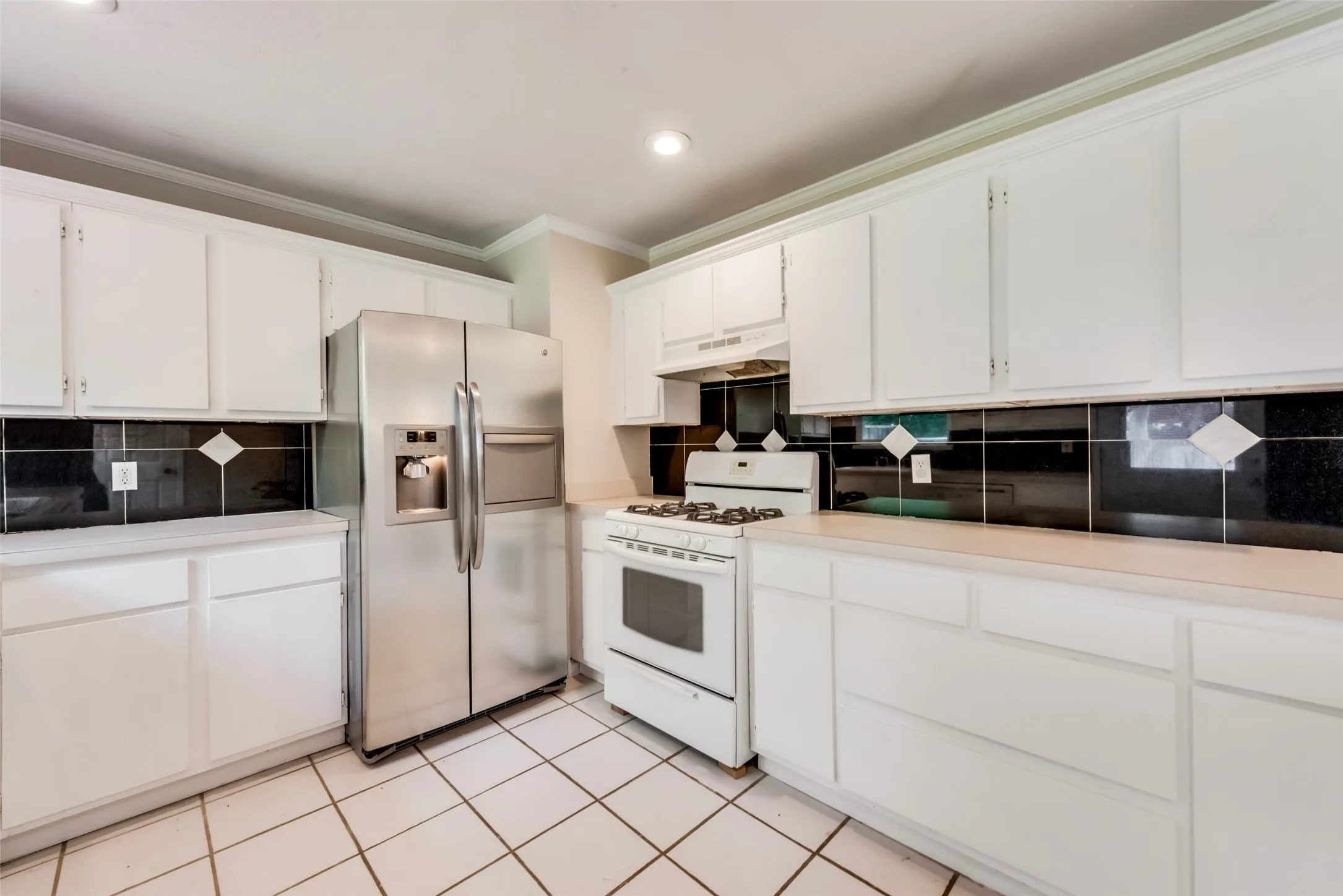 Single Family Residence For Rent in Dallas County , 438 Daniel Street, Richardson, Texas 75080, 3 Bedroom, 1 Bathroom, Garage spaces, 1,336 Sqft, built in 1955, Preowned, mls#21255702, Real Estate Agent in Richardson, Homes For Rent in Dallas county, Homes For Rent in Richardson, Realtor in Richardson Texas, Real Estate Brokerage Independent Realty Texas, Luminita Cordes Realtor