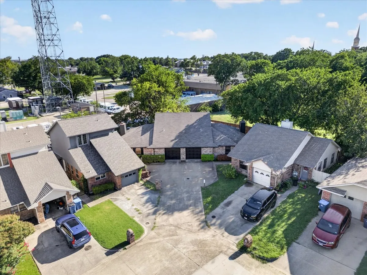 Duplex For Sale in Rockwall County , 210 & 212 SAINT MARYS Place, Rockwall, Texas 75087, 4 Bedroom, 4 Bathroom, 2 Garage spaces, 0 Sqft, built in 1984, Preowned, mls#21258414, Real Estate Agent in Rockwall, Homes For Sale in Rockwall county, Homes For Sale in Rockwall, Realtor in Rockwall Texas, Real Estate Brokerage Independent Realty Texas, Luminita Cordes Realtor