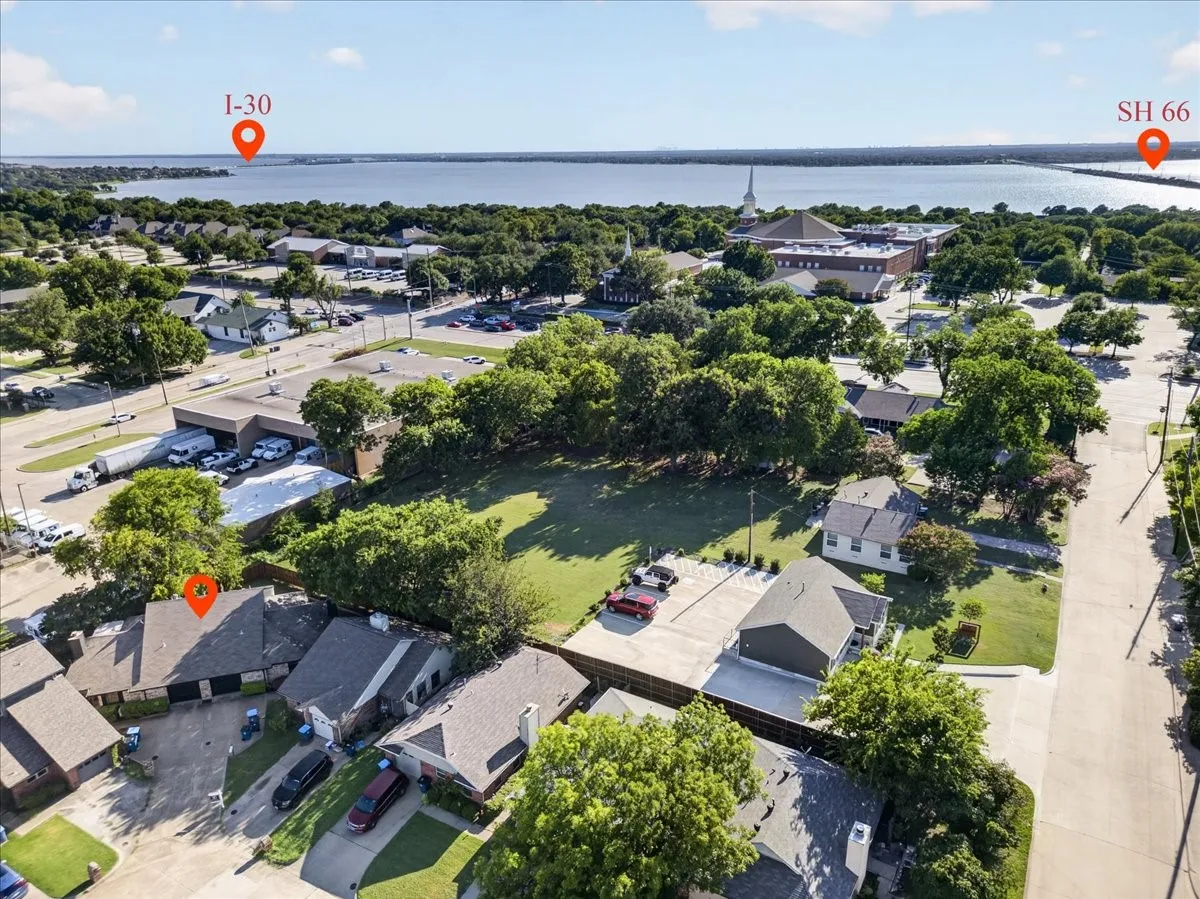 Duplex For Sale in Rockwall County , 210 & 212 SAINT MARYS Place, Rockwall, Texas 75087, 4 Bedroom, 4 Bathroom, 2 Garage spaces, 0 Sqft, built in 1984, Preowned, mls#21258414, Real Estate Agent in Rockwall, Homes For Sale in Rockwall county, Homes For Sale in Rockwall, Realtor in Rockwall Texas, Real Estate Brokerage Independent Realty Texas, Luminita Cordes Realtor