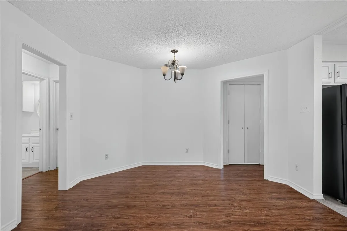 Duplex For Sale in Rockwall County , 210 & 212 SAINT MARYS Place, Rockwall, Texas 75087, 4 Bedroom, 4 Bathroom, 2 Garage spaces, 0 Sqft, built in 1984, Preowned, mls#21258414, Real Estate Agent in Rockwall, Homes For Sale in Rockwall county, Homes For Sale in Rockwall, Realtor in Rockwall Texas, Real Estate Brokerage Independent Realty Texas, Luminita Cordes Realtor