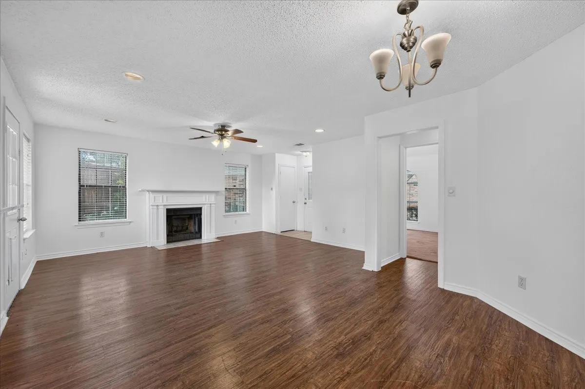 Duplex For Sale in Rockwall County , 210 & 212 SAINT MARYS Place, Rockwall, Texas 75087, 4 Bedroom, 4 Bathroom, 2 Garage spaces, 0 Sqft, built in 1984, Preowned, mls#21258414, Real Estate Agent in Rockwall, Homes For Sale in Rockwall county, Homes For Sale in Rockwall, Realtor in Rockwall Texas, Real Estate Brokerage Independent Realty Texas, Luminita Cordes Realtor