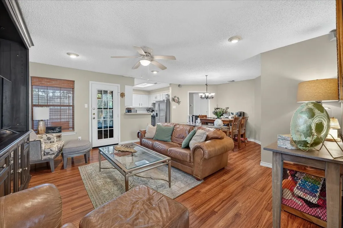 Duplex For Sale in Rockwall County , 210 & 212 SAINT MARYS Place, Rockwall, Texas 75087, 4 Bedroom, 4 Bathroom, 2 Garage spaces, 0 Sqft, built in 1984, Preowned, mls#21258414, Real Estate Agent in Rockwall, Homes For Sale in Rockwall county, Homes For Sale in Rockwall, Realtor in Rockwall Texas, Real Estate Brokerage Independent Realty Texas, Luminita Cordes Realtor