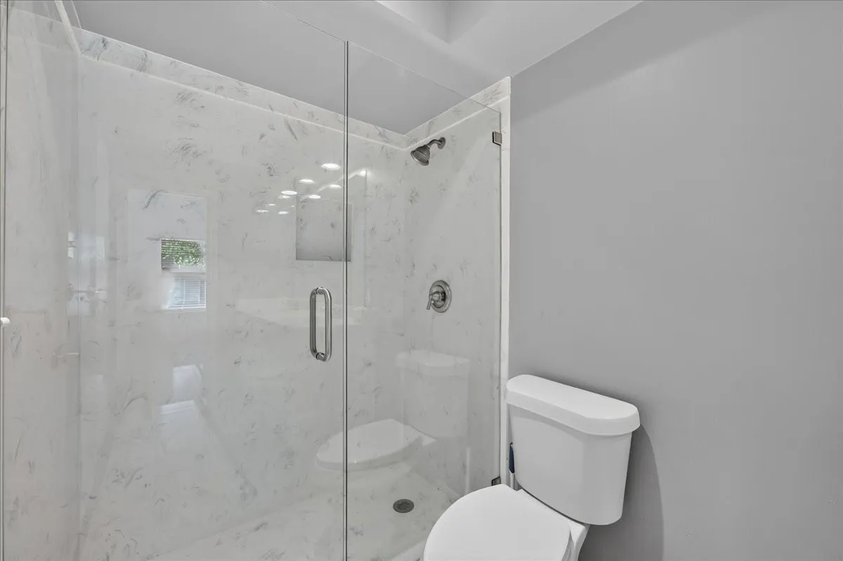 Duplex For Sale in Rockwall County , 210 & 212 SAINT MARYS Place, Rockwall, Texas 75087, 4 Bedroom, 4 Bathroom, 2 Garage spaces, 0 Sqft, built in 1984, Preowned, mls#21258414, Real Estate Agent in Rockwall, Homes For Sale in Rockwall county, Homes For Sale in Rockwall, Realtor in Rockwall Texas, Real Estate Brokerage Independent Realty Texas, Luminita Cordes Realtor