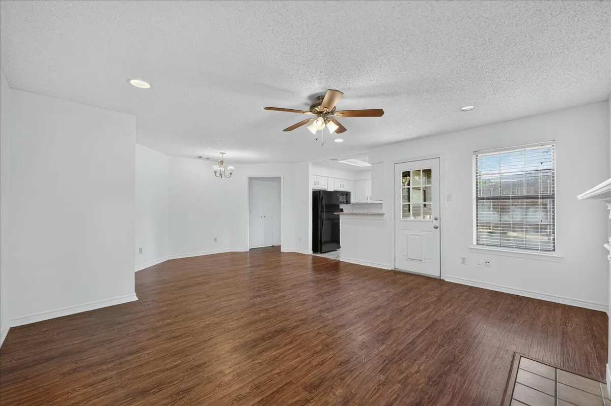 Duplex For Sale in Rockwall County , 210 & 212 SAINT MARYS Place, Rockwall, Texas 75087, 4 Bedroom, 4 Bathroom, 2 Garage spaces, 0 Sqft, built in 1984, Preowned, mls#21258414, Real Estate Agent in Rockwall, Homes For Sale in Rockwall county, Homes For Sale in Rockwall, Realtor in Rockwall Texas, Real Estate Brokerage Independent Realty Texas, Luminita Cordes Realtor