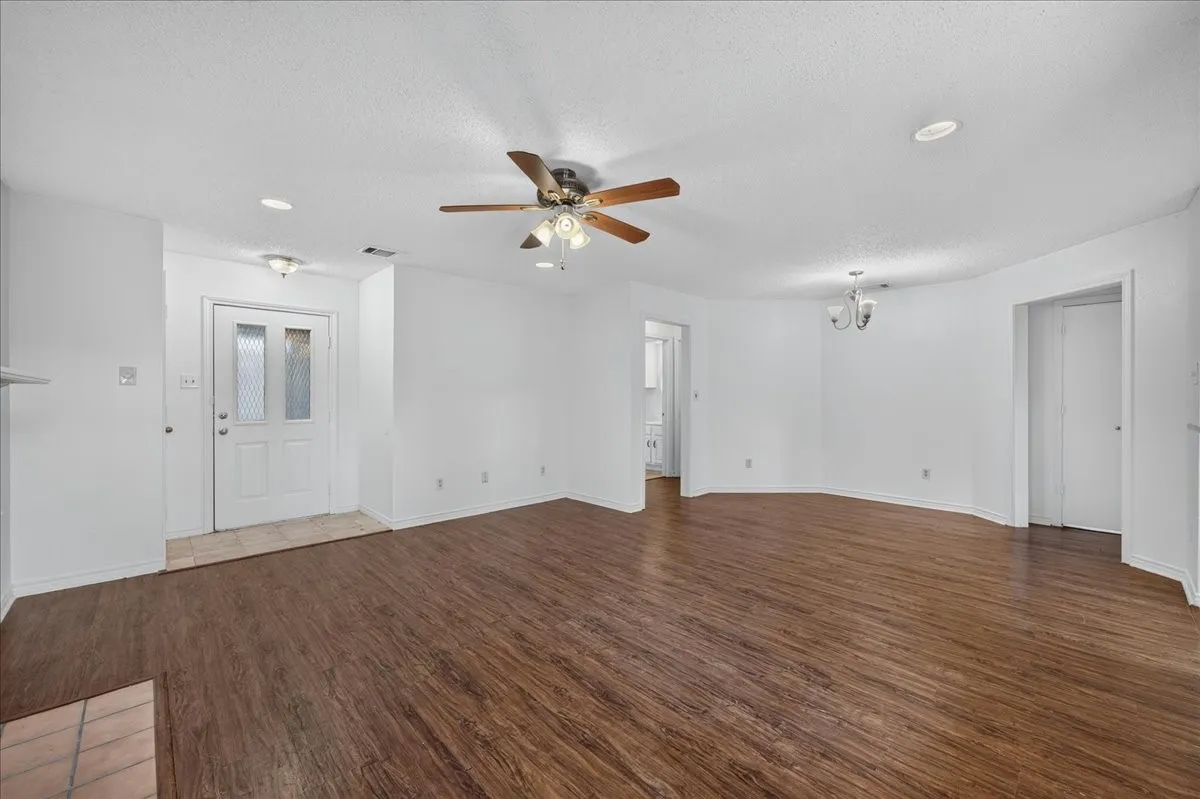 Duplex For Sale in Rockwall County , 210 & 212 SAINT MARYS Place, Rockwall, Texas 75087, 4 Bedroom, 4 Bathroom, 2 Garage spaces, 0 Sqft, built in 1984, Preowned, mls#21258414, Real Estate Agent in Rockwall, Homes For Sale in Rockwall county, Homes For Sale in Rockwall, Realtor in Rockwall Texas, Real Estate Brokerage Independent Realty Texas, Luminita Cordes Realtor
