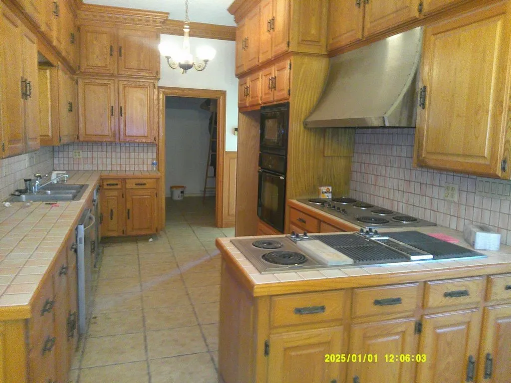 Single Family Residence For Sale in Bowie County , 3726 County Road 4284, Simms, Texas 75574, 3 Bedrooms, 3 Bathrooms, Garage spaces, 4,275 Sqft, built in 1985, Preowned, Price $369,000, mls#21257391, Real Estate Agent in Simms, Homes For Sale in Bowie county, Homes For Sale in Simms, Realtor in Simms Texas, Real Estate Brokerage Independent Realty Texas, Luminita Cordes Realtor