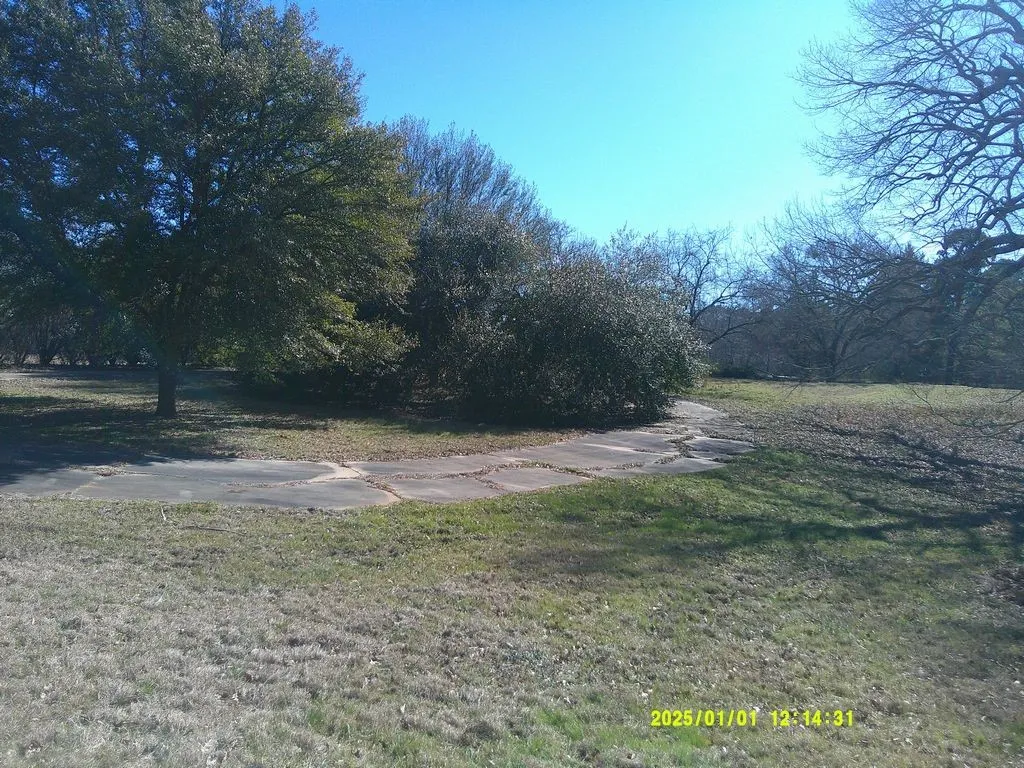 Single Family Residence For Sale in Bowie County , 3726 County Road 4284, Simms, Texas 75574, 3 Bedrooms, 3 Bathrooms, Garage spaces, 4,275 Sqft, built in 1985, Preowned, Price $369,000, mls#21257391, Real Estate Agent in Simms, Homes For Sale in Bowie county, Homes For Sale in Simms, Realtor in Simms Texas, Real Estate Brokerage Independent Realty Texas, Luminita Cordes Realtor