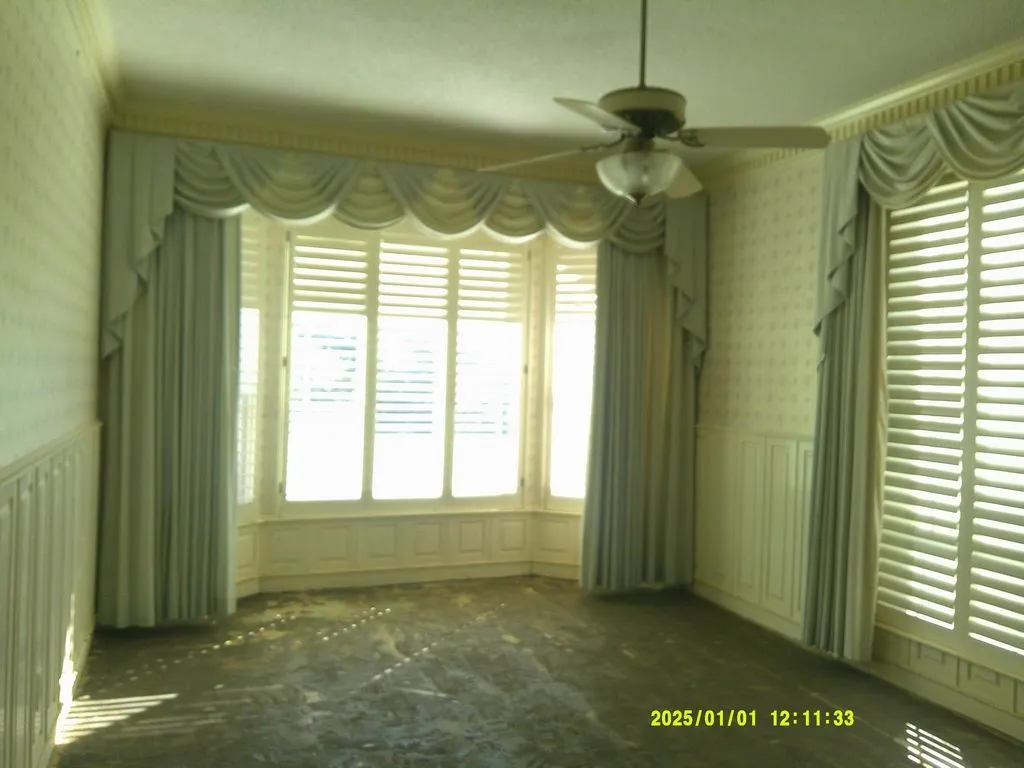 Single Family Residence For Sale in Bowie County , 3726 County Road 4284, Simms, Texas 75574, 3 Bedrooms, 3 Bathrooms, Garage spaces, 4,275 Sqft, built in 1985, Preowned, Price $369,000, mls#21257391, Real Estate Agent in Simms, Homes For Sale in Bowie county, Homes For Sale in Simms, Realtor in Simms Texas, Real Estate Brokerage Independent Realty Texas, Luminita Cordes Realtor