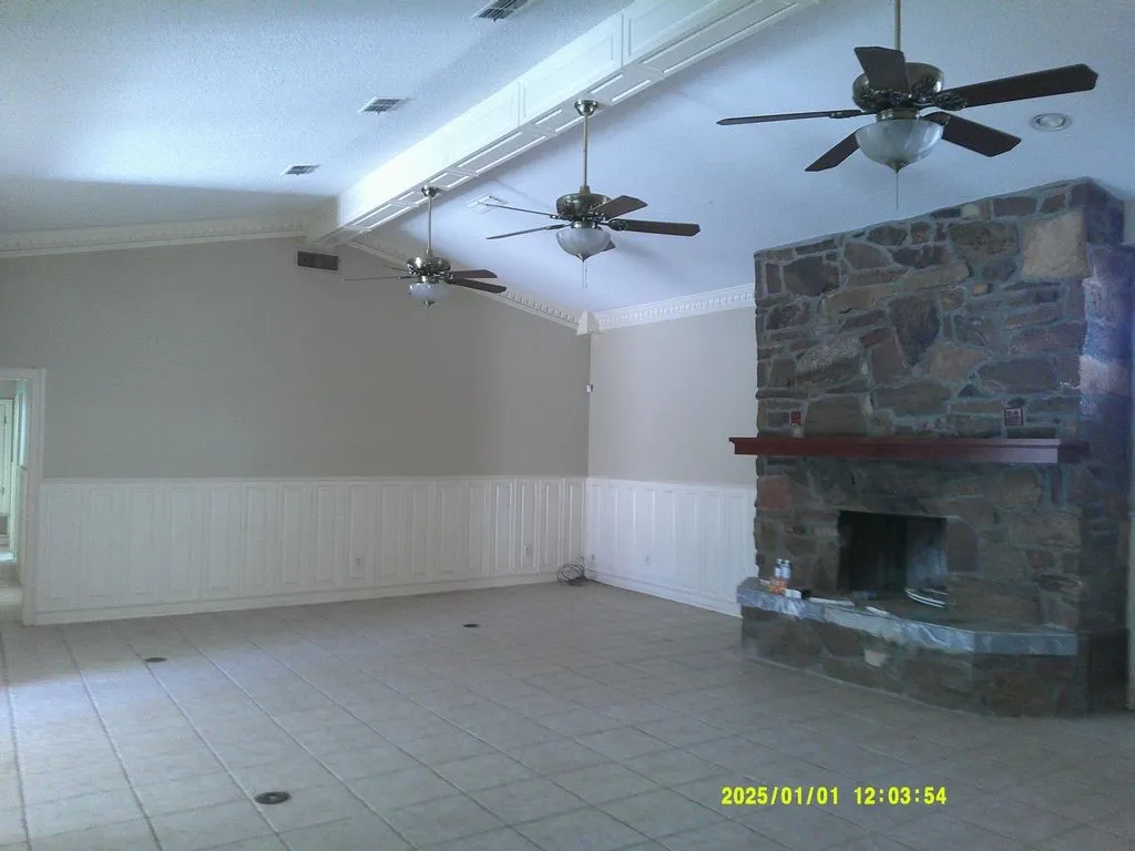 Single Family Residence For Sale in Bowie County , 3726 County Road 4284, Simms, Texas 75574, 3 Bedrooms, 3 Bathrooms, Garage spaces, 4,275 Sqft, built in 1985, Preowned, Price $369,000, mls#21257391, Real Estate Agent in Simms, Homes For Sale in Bowie county, Homes For Sale in Simms, Realtor in Simms Texas, Real Estate Brokerage Independent Realty Texas, Luminita Cordes Realtor