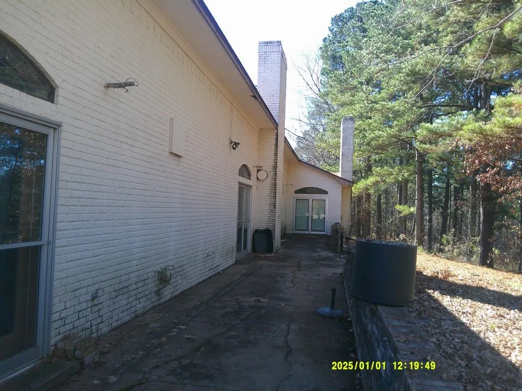 Single Family Residence For Sale in Bowie County , 3726 County Road 4284, Simms, Texas 75574, 3 Bedrooms, 3 Bathrooms, Garage spaces, 4,275 Sqft, built in 1985, Preowned, Price $369,000, mls#21257391, Real Estate Agent in Simms, Homes For Sale in Bowie county, Homes For Sale in Simms, Realtor in Simms Texas, Real Estate Brokerage Independent Realty Texas, Luminita Cordes Realtor