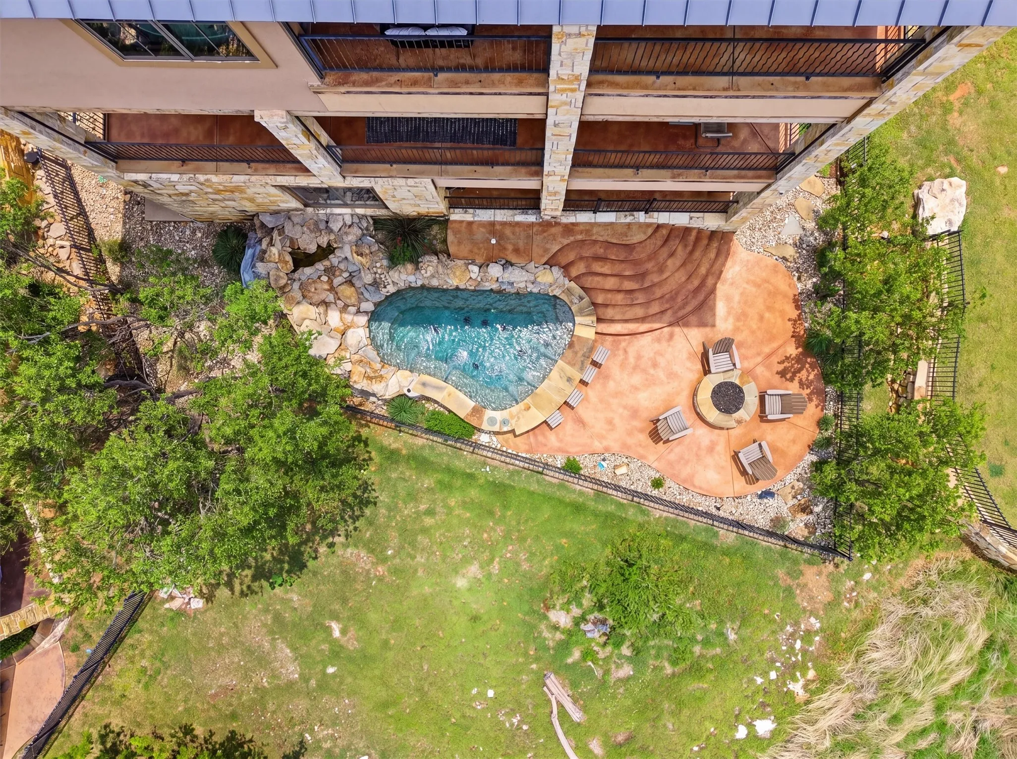 Single Family Residence For Sale in Palo Pinto County , 2135 Century Oak Drive, Graford, Texas 76449, 6 Bedrooms, 7 Bathrooms, 2 Garage spaces, 6,185 Sqft, built in 2011, Preowned, Price $2,495,000, mls#21256978, Real Estate Agent in Graford, Homes For Sale in Palo Pinto county, Homes For Sale in Graford, Realtor in Graford Texas, Real Estate Brokerage Independent Realty Texas, Luminita Cordes Realtor