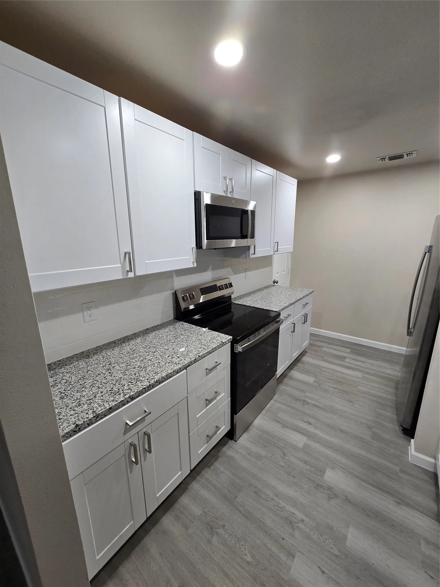 Duplex For Sale in Dallas County , 105 Garfield Street, Garland, Texas 75042, 6 Bedroom, 4 Bathroom, 2 Garage spaces, 0 Sqft, built in 2000, mls#21258561, Real Estate Agent in Garland, Homes For Sale in Dallas county, Homes For Sale in Garland, Realtor in Garland Texas, Real Estate Brokerage Independent Realty Texas, Luminita Cordes Realtor