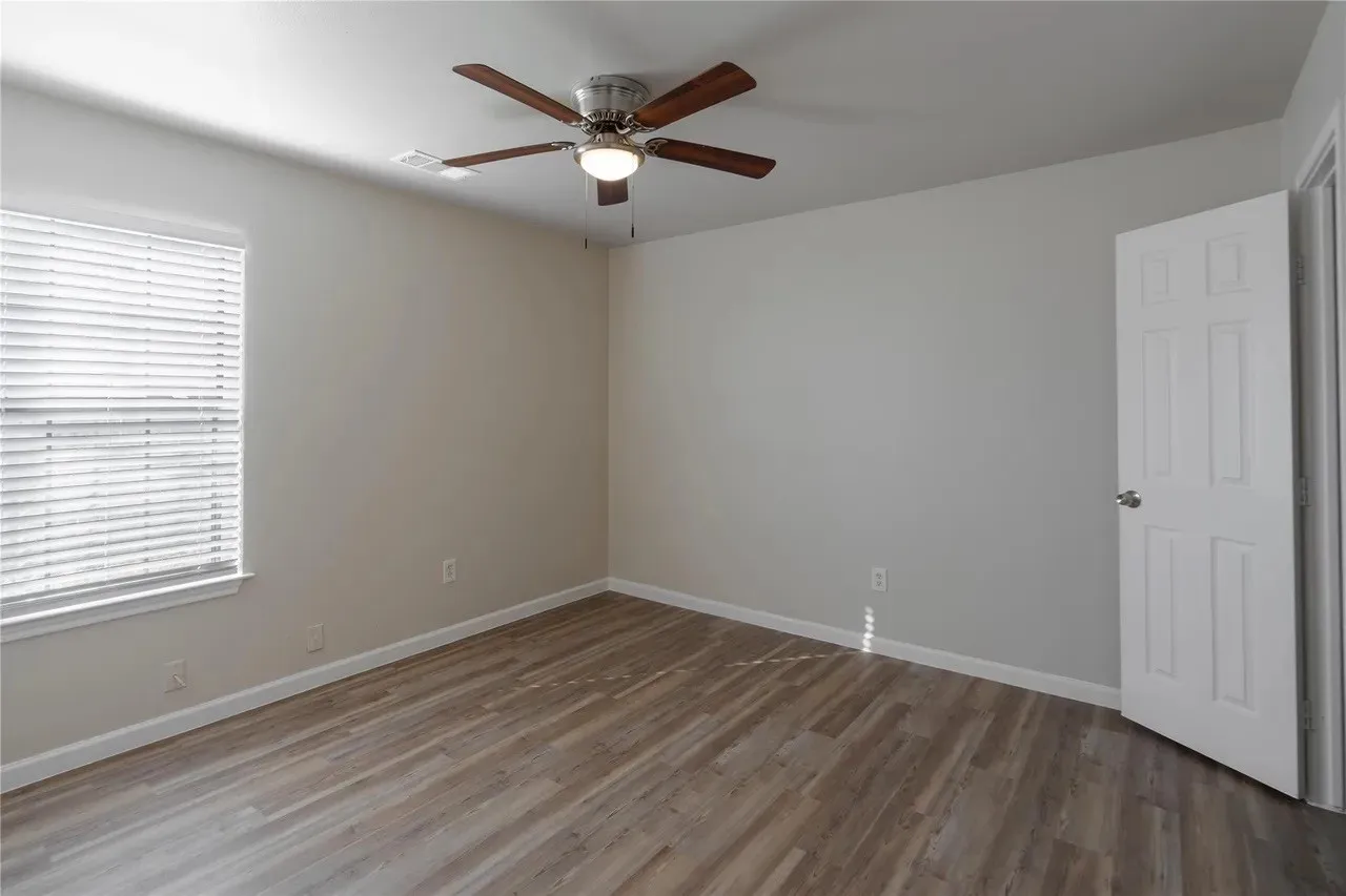 Duplex For Sale in Dallas County , 105 Garfield Street, Garland, Texas 75042, 6 Bedroom, 4 Bathroom, 2 Garage spaces, 0 Sqft, built in 2000, mls#21258561, Real Estate Agent in Garland, Homes For Sale in Dallas county, Homes For Sale in Garland, Realtor in Garland Texas, Real Estate Brokerage Independent Realty Texas, Luminita Cordes Realtor