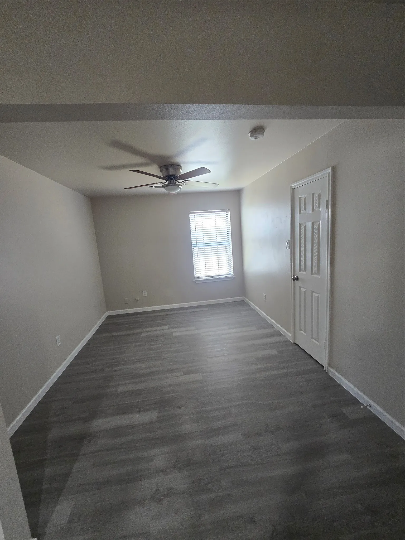 Duplex For Sale in Dallas County , 105 Garfield Street, Garland, Texas 75042, 6 Bedroom, 4 Bathroom, 2 Garage spaces, 0 Sqft, built in 2000, mls#21258561, Real Estate Agent in Garland, Homes For Sale in Dallas county, Homes For Sale in Garland, Realtor in Garland Texas, Real Estate Brokerage Independent Realty Texas, Luminita Cordes Realtor