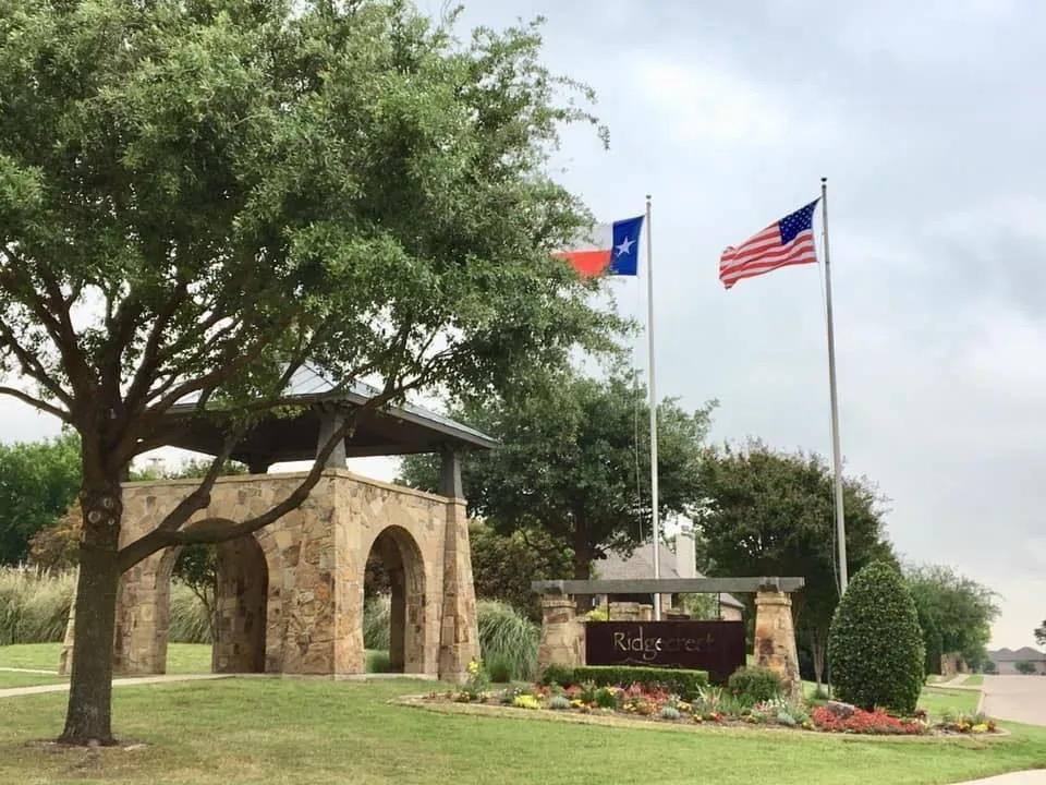 Single Family Residence For Sale in Collin County , 812 Moss Cliff Circle, Mc Kinney, Texas 75071, 5 Bedroom, 4 Bathroom, 3 Garage spaces, 3,976 Sqft, built in 2006, mls#21258036, Real Estate Agent in Mc Kinney, Homes For Sale in Collin county, Homes For Sale in Mc Kinney, Realtor in Mc Kinney Texas, Real Estate Brokerage Independent Realty Texas, Luminita Cordes Realtor