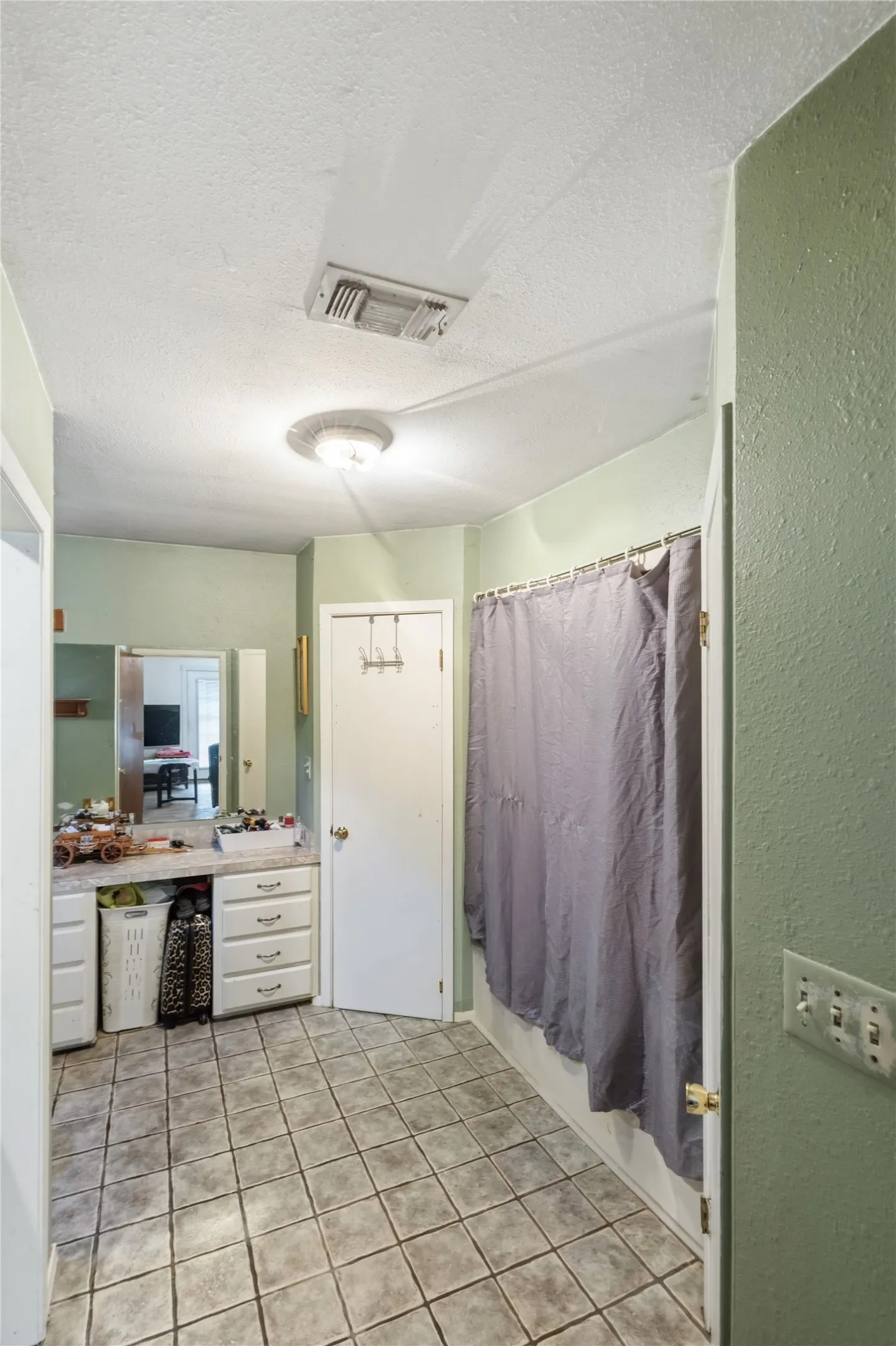 Single Family Residence For Sale in Erath County , 1336 County Road 563, Stephenville, Texas 76401, 3 Bedroom, 2 Bathroom, Garage spaces, 1,501 Sqft, built in 1988, mls#21258555, Real Estate Agent in Stephenville, Homes For Sale in Erath county, Homes For Sale in Stephenville, Realtor in Stephenville Texas, Real Estate Brokerage Independent Realty Texas, Luminita Cordes Realtor