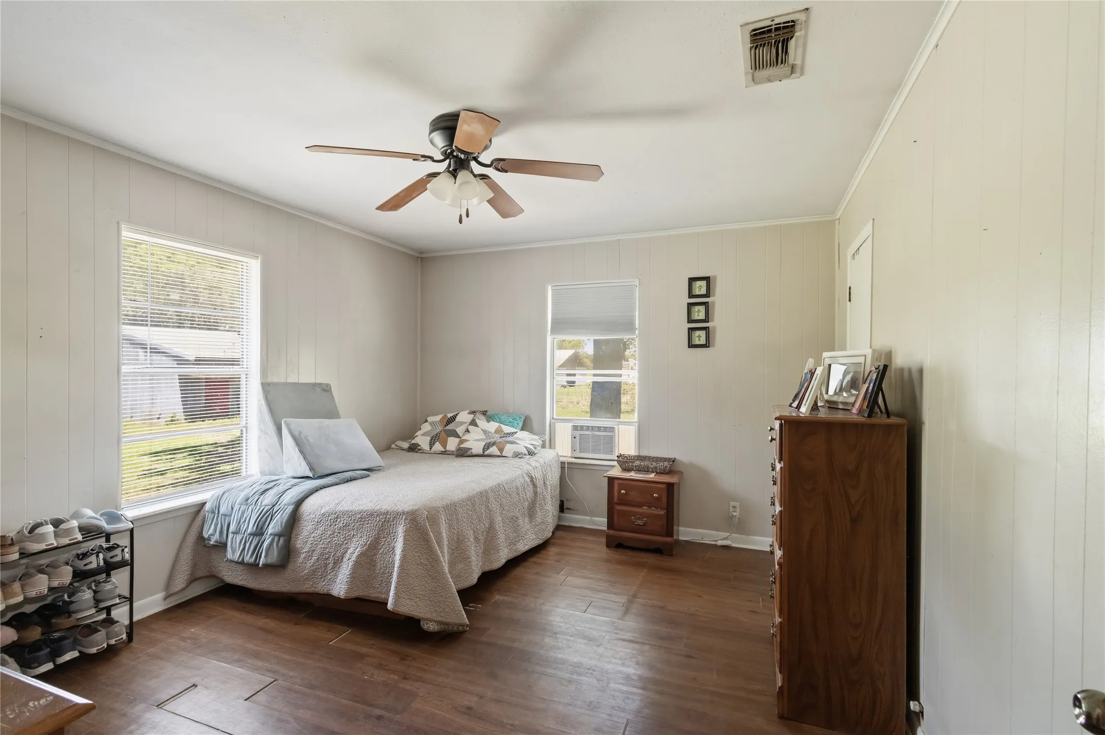 Single Family Residence For Sale in Erath County , 1336 County Road 563, Stephenville, Texas 76401, 3 Bedroom, 2 Bathroom, Garage spaces, 1,501 Sqft, built in 1988, mls#21258555, Real Estate Agent in Stephenville, Homes For Sale in Erath county, Homes For Sale in Stephenville, Realtor in Stephenville Texas, Real Estate Brokerage Independent Realty Texas, Luminita Cordes Realtor