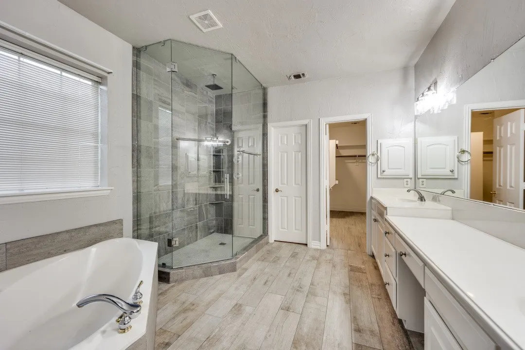 Single Family Residence For Sale in Collin County , 725 Chapel Court, Allen, Texas 75002, 4 Bedroom, 4 Bathroom, 3 Garage spaces, 4,662 Sqft, built in 2000, mls#21258576, Real Estate Agent in Allen, Homes For Sale in Collin county, Homes For Sale in Allen, Realtor in Allen Texas, Real Estate Brokerage Independent Realty Texas, Luminita Cordes Realtor