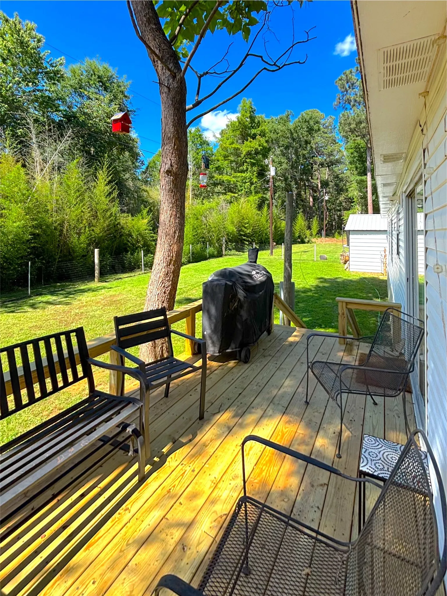 Manufactured Home For Sale in Smith County , 19792 Creekside Drive, Flint, Texas 75762, 4 Bedroom, 2 Bathroom, 2 Garage spaces, 2,059 Sqft, built in 1999, Unknown, mls#21258603, Real Estate Agent in Flint, Homes For Sale in Smith county, Homes For Sale in Flint, Realtor in Flint Texas, Real Estate Brokerage Independent Realty Texas, Luminita Cordes Realtor