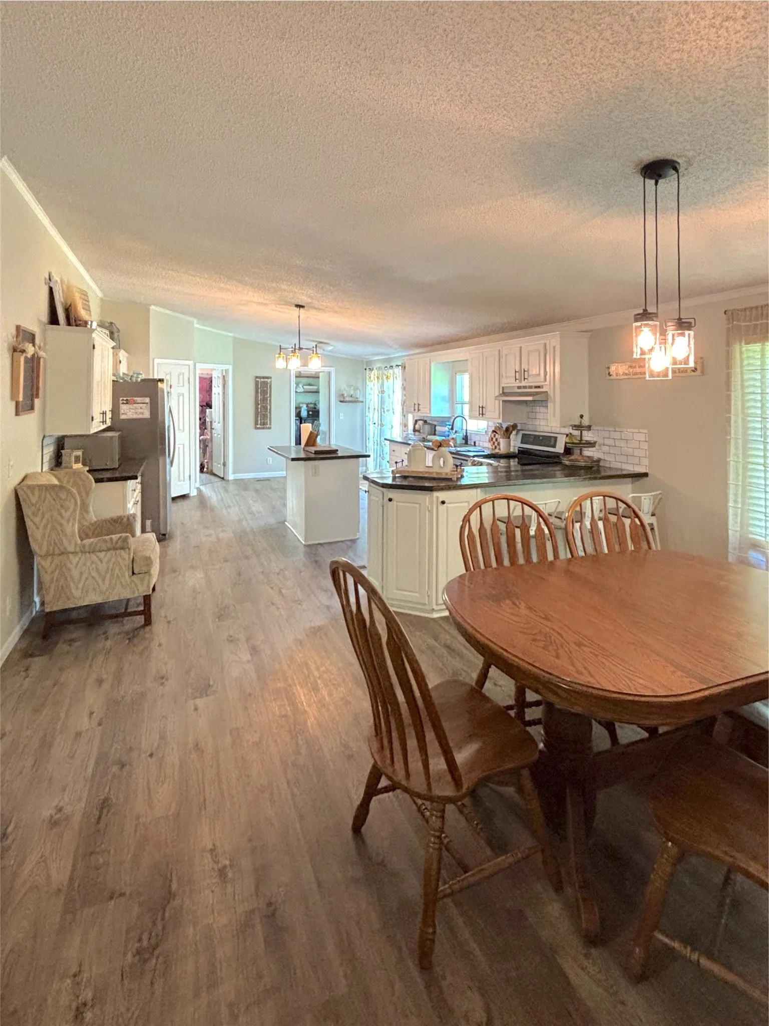 Manufactured Home For Sale in Smith County , 19792 Creekside Drive, Flint, Texas 75762, 4 Bedroom, 2 Bathroom, 2 Garage spaces, 2,059 Sqft, built in 1999, Unknown, mls#21258603, Real Estate Agent in Flint, Homes For Sale in Smith county, Homes For Sale in Flint, Realtor in Flint Texas, Real Estate Brokerage Independent Realty Texas, Luminita Cordes Realtor
