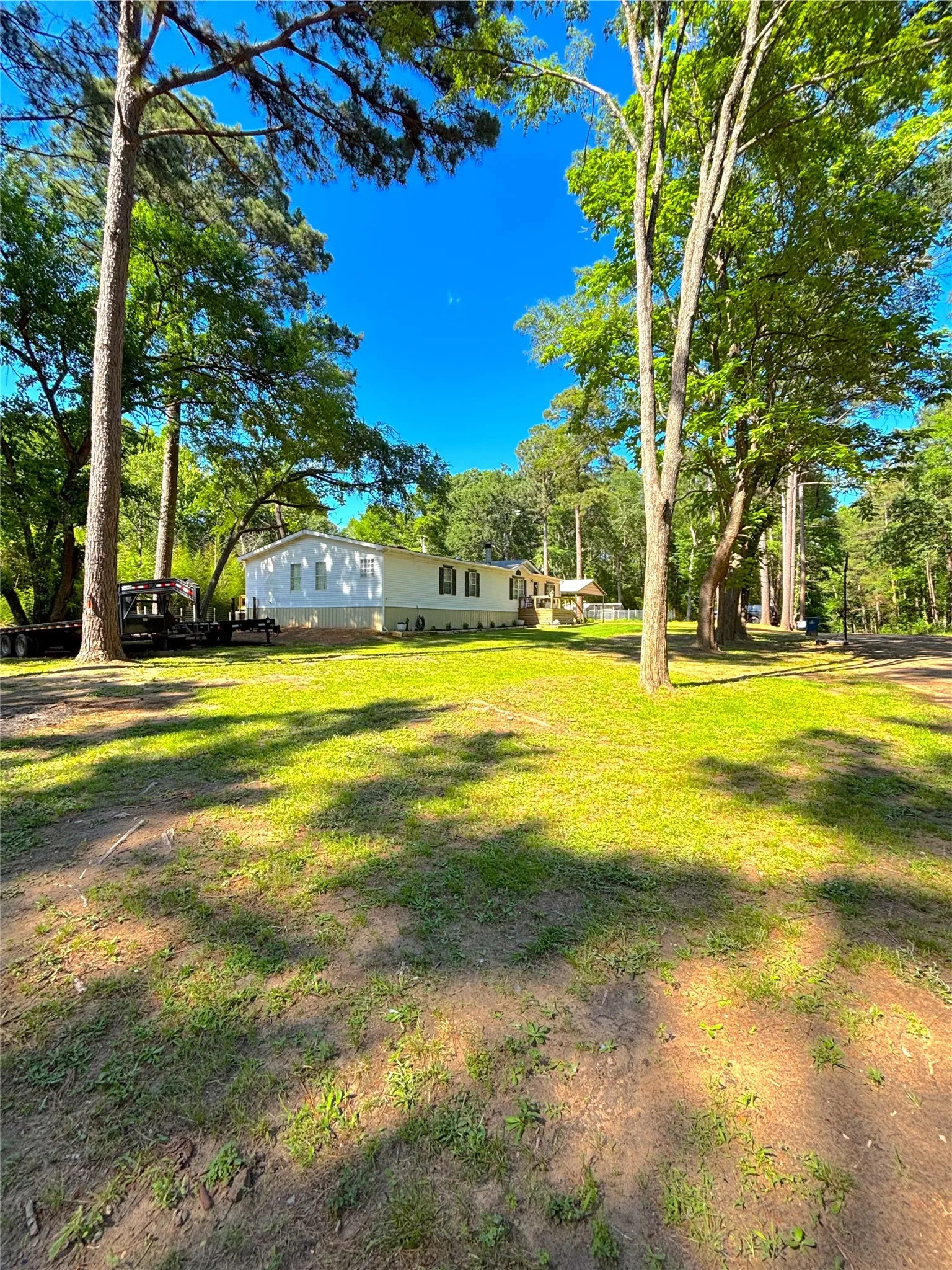 Manufactured Home For Sale in Smith County , 19792 Creekside Drive, Flint, Texas 75762, 4 Bedroom, 2 Bathroom, 2 Garage spaces, 2,059 Sqft, built in 1999, Unknown, mls#21258603, Real Estate Agent in Flint, Homes For Sale in Smith county, Homes For Sale in Flint, Realtor in Flint Texas, Real Estate Brokerage Independent Realty Texas, Luminita Cordes Realtor