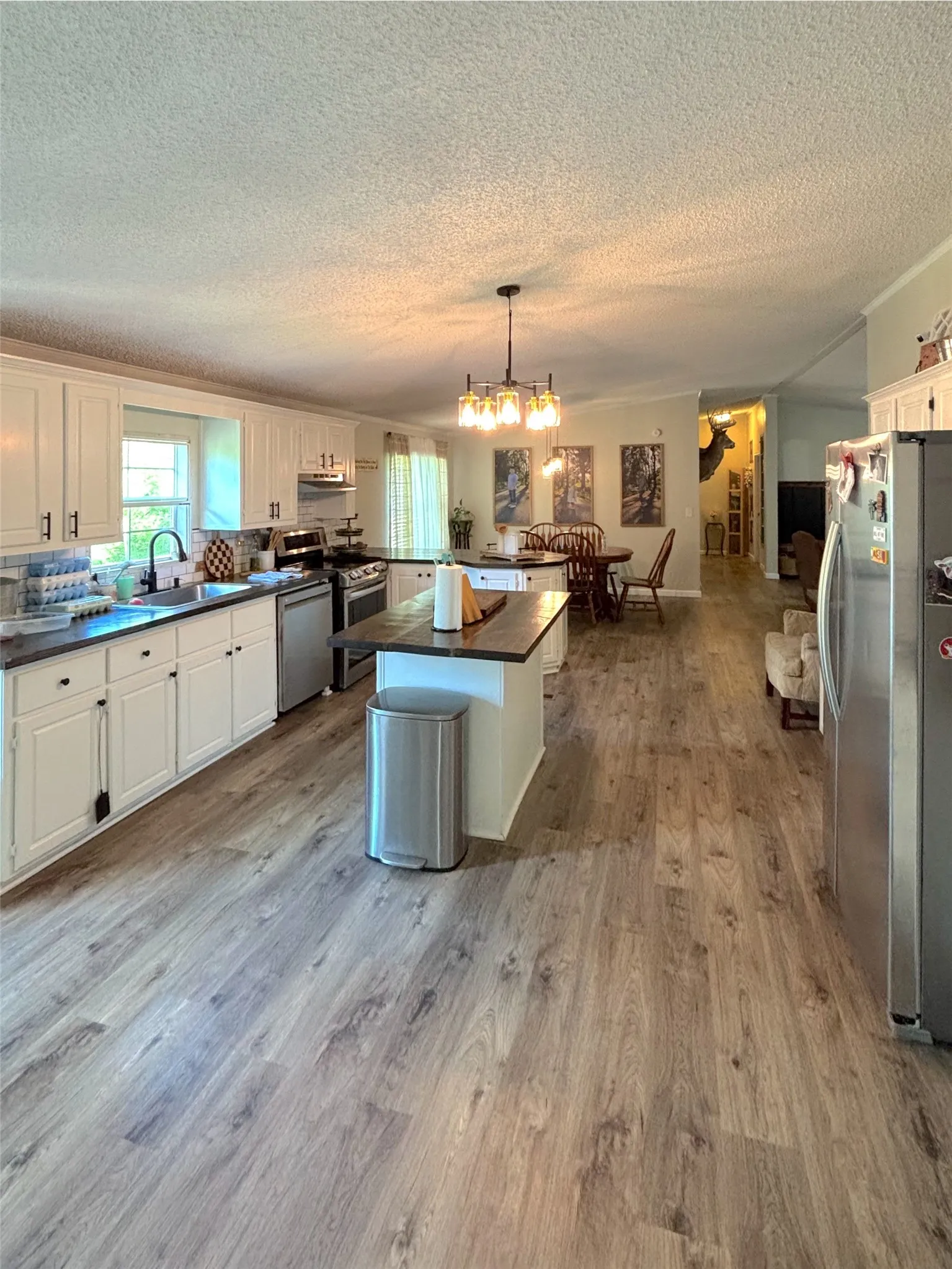 Manufactured Home For Sale in Smith County , 19792 Creekside Drive, Flint, Texas 75762, 4 Bedroom, 2 Bathroom, 2 Garage spaces, 2,059 Sqft, built in 1999, Unknown, mls#21258603, Real Estate Agent in Flint, Homes For Sale in Smith county, Homes For Sale in Flint, Realtor in Flint Texas, Real Estate Brokerage Independent Realty Texas, Luminita Cordes Realtor
