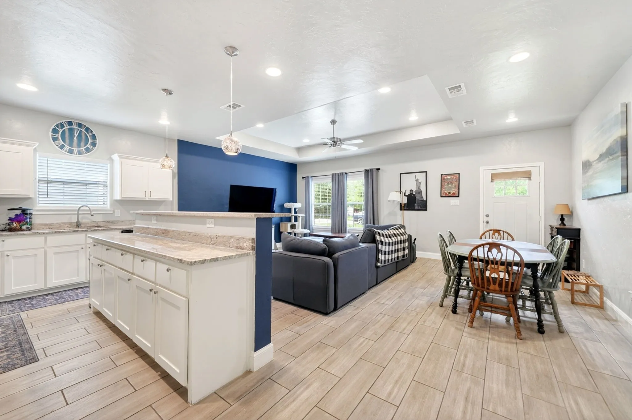 Single Family Residence For Sale in Hunt County , 4495 Cordell Street, Greenville, Texas 75401, 3 Bedroom, 2 Bathroom, 2 Garage spaces, 1,434 Sqft, built in 2020, mls#21258571, Real Estate Agent in Greenville, Homes For Sale in Hunt county, Homes For Sale in Greenville, Realtor in Greenville Texas, Real Estate Brokerage Independent Realty Texas, Luminita Cordes Realtor