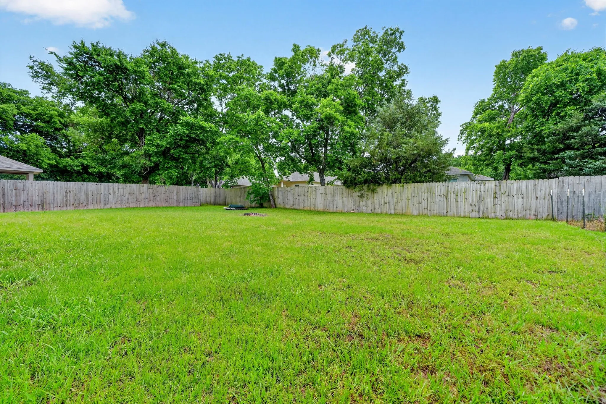 Single Family Residence For Sale in Hunt County , 4495 Cordell Street, Greenville, Texas 75401, 3 Bedroom, 2 Bathroom, 2 Garage spaces, 1,434 Sqft, built in 2020, mls#21258571, Real Estate Agent in Greenville, Homes For Sale in Hunt county, Homes For Sale in Greenville, Realtor in Greenville Texas, Real Estate Brokerage Independent Realty Texas, Luminita Cordes Realtor