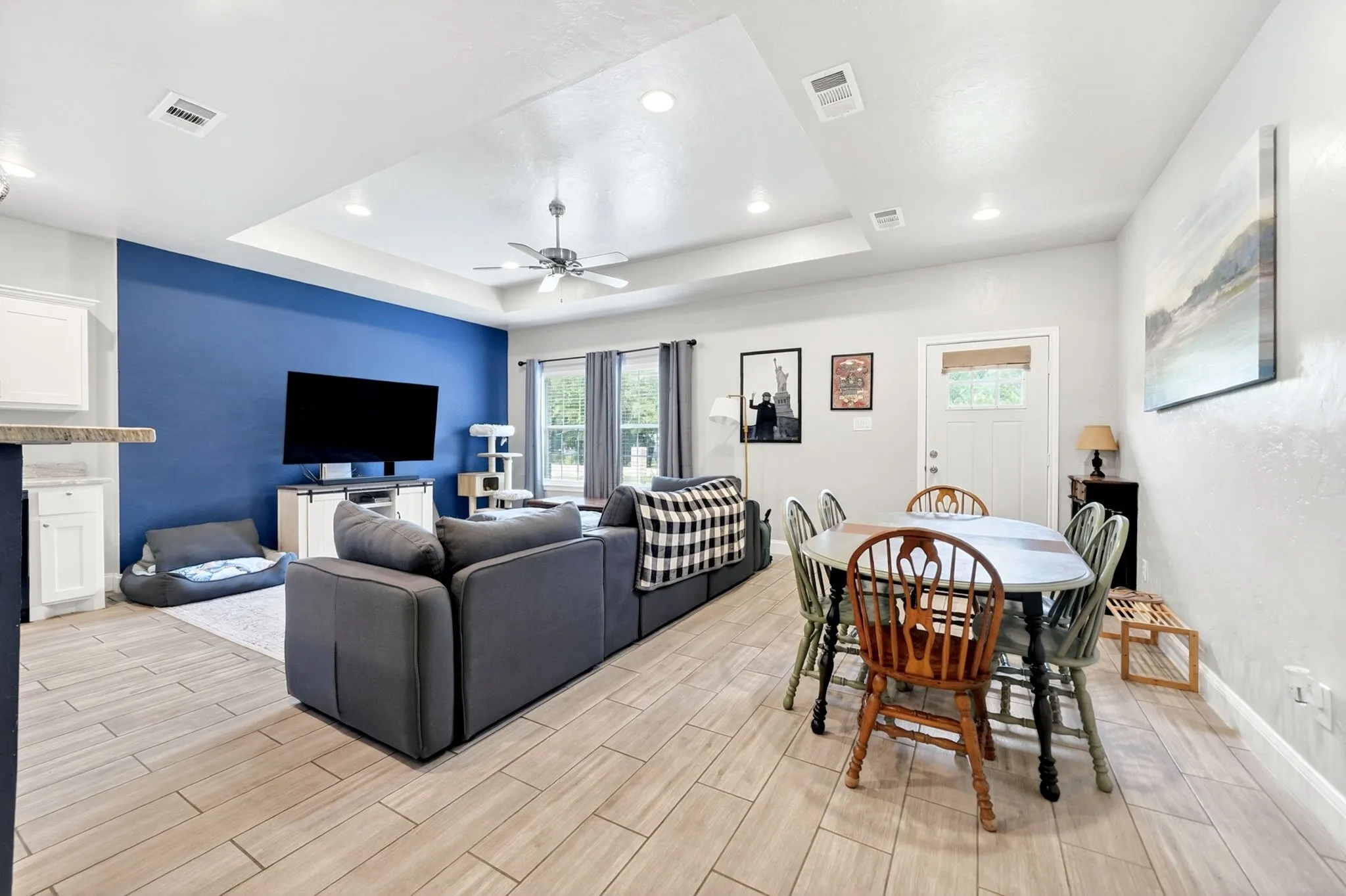 Single Family Residence For Sale in Hunt County , 4495 Cordell Street, Greenville, Texas 75401, 3 Bedroom, 2 Bathroom, 2 Garage spaces, 1,434 Sqft, built in 2020, mls#21258571, Real Estate Agent in Greenville, Homes For Sale in Hunt county, Homes For Sale in Greenville, Realtor in Greenville Texas, Real Estate Brokerage Independent Realty Texas, Luminita Cordes Realtor