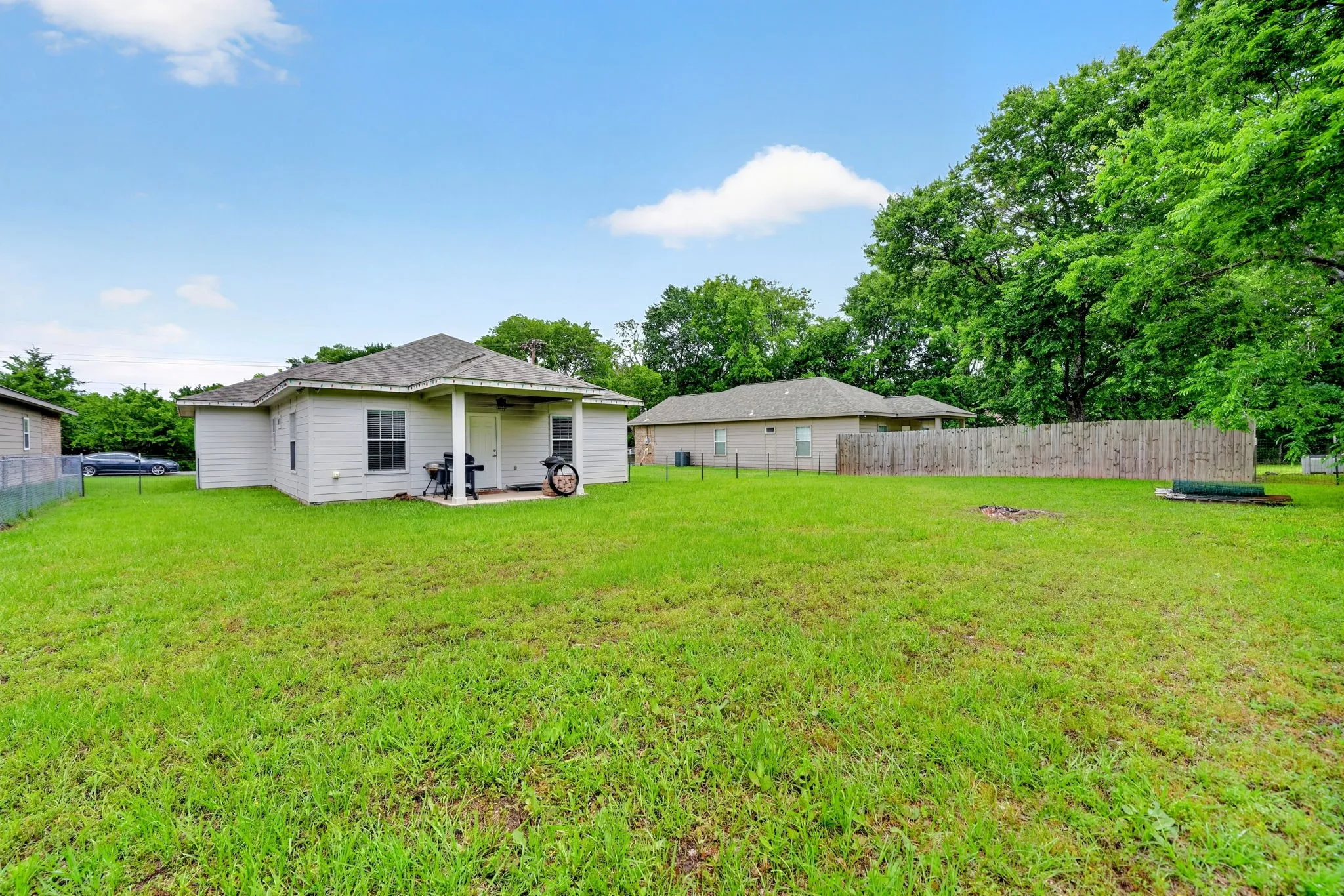 Single Family Residence For Sale in Hunt County , 4495 Cordell Street, Greenville, Texas 75401, 3 Bedroom, 2 Bathroom, 2 Garage spaces, 1,434 Sqft, built in 2020, mls#21258571, Real Estate Agent in Greenville, Homes For Sale in Hunt county, Homes For Sale in Greenville, Realtor in Greenville Texas, Real Estate Brokerage Independent Realty Texas, Luminita Cordes Realtor