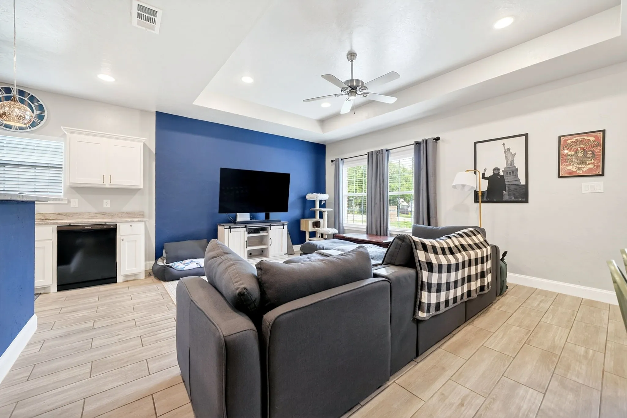 Single Family Residence For Sale in Hunt County , 4495 Cordell Street, Greenville, Texas 75401, 3 Bedroom, 2 Bathroom, 2 Garage spaces, 1,434 Sqft, built in 2020, mls#21258571, Real Estate Agent in Greenville, Homes For Sale in Hunt county, Homes For Sale in Greenville, Realtor in Greenville Texas, Real Estate Brokerage Independent Realty Texas, Luminita Cordes Realtor