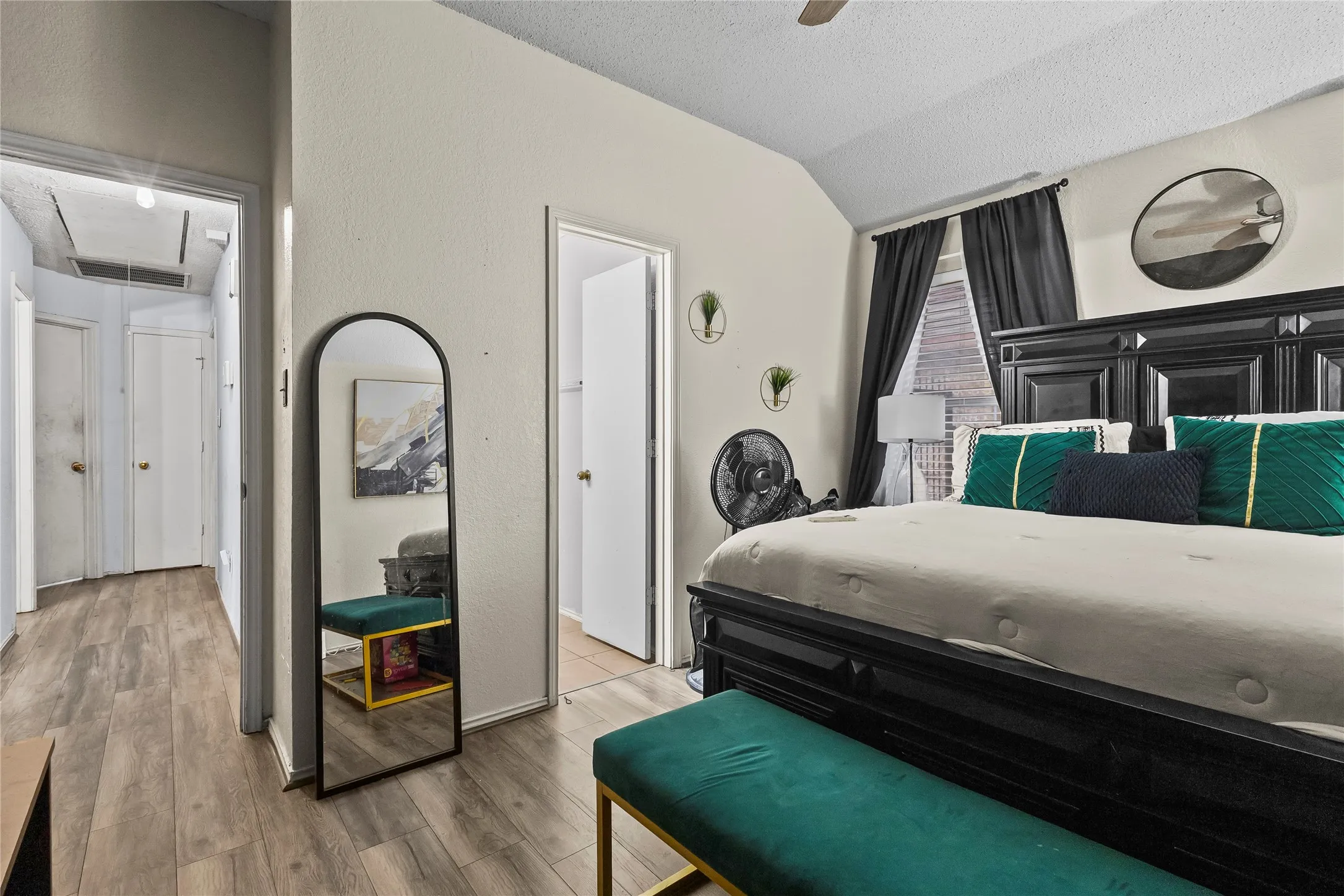 Single Family Residence For Sale in Dallas County , 2831 Saint Johns Avenue, Lancaster, Texas 75146, 3 Bedroom, 2 Bathroom, 2 Garage spaces, 1,424 Sqft, built in 1996, mls#21258614, Real Estate Agent in Lancaster, Homes For Sale in Dallas county, Homes For Sale in Lancaster, Realtor in Lancaster Texas, Real Estate Brokerage Independent Realty Texas, Luminita Cordes Realtor