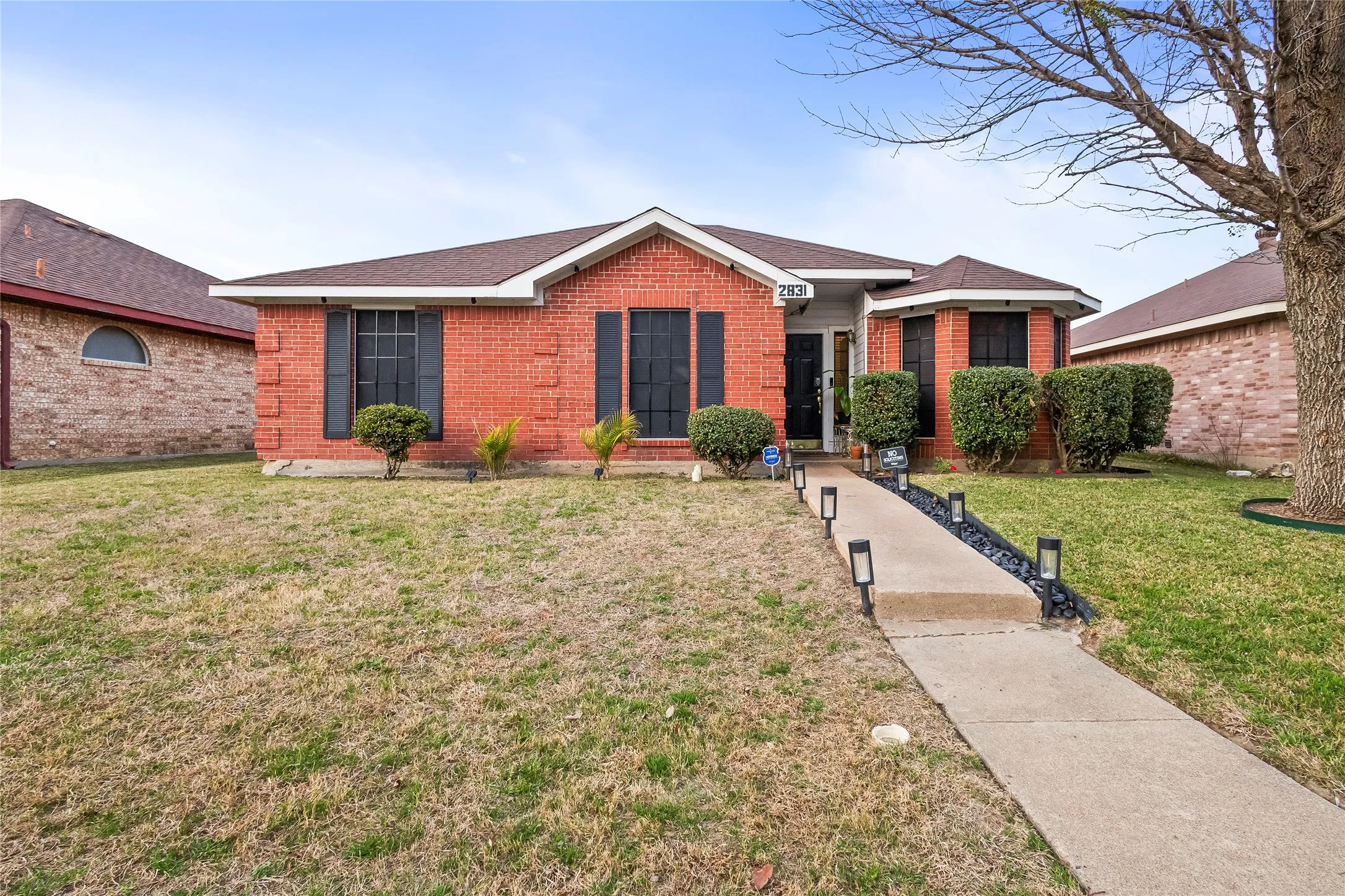 Single Family Residence For Sale in Dallas County , 2831 Saint Johns Avenue, Lancaster, Texas 75146, 3 Bedroom, 2 Bathroom, 2 Garage spaces, 1,424 Sqft, built in 1996, mls#21258614, Real Estate Agent in Lancaster, Homes For Sale in Dallas county, Homes For Sale in Lancaster, Realtor in Lancaster Texas, Real Estate Brokerage Independent Realty Texas, Luminita Cordes Realtor