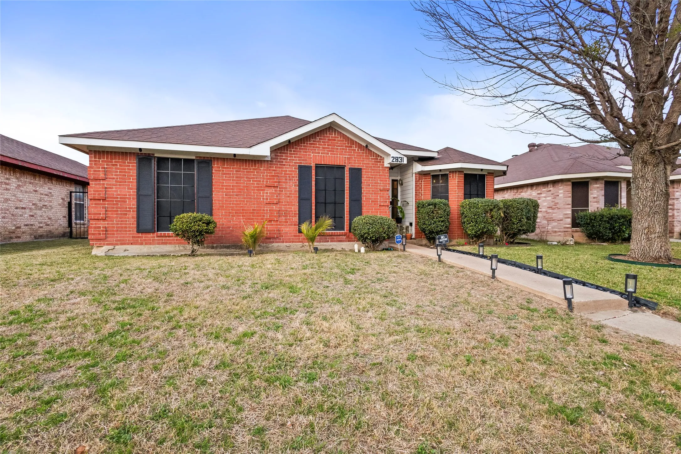 Single Family Residence For Sale in Dallas County , 2831 Saint Johns Avenue, Lancaster, Texas 75146, 3 Bedroom, 2 Bathroom, 2 Garage spaces, 1,424 Sqft, built in 1996, mls#21258614, Real Estate Agent in Lancaster, Homes For Sale in Dallas county, Homes For Sale in Lancaster, Realtor in Lancaster Texas, Real Estate Brokerage Independent Realty Texas, Luminita Cordes Realtor