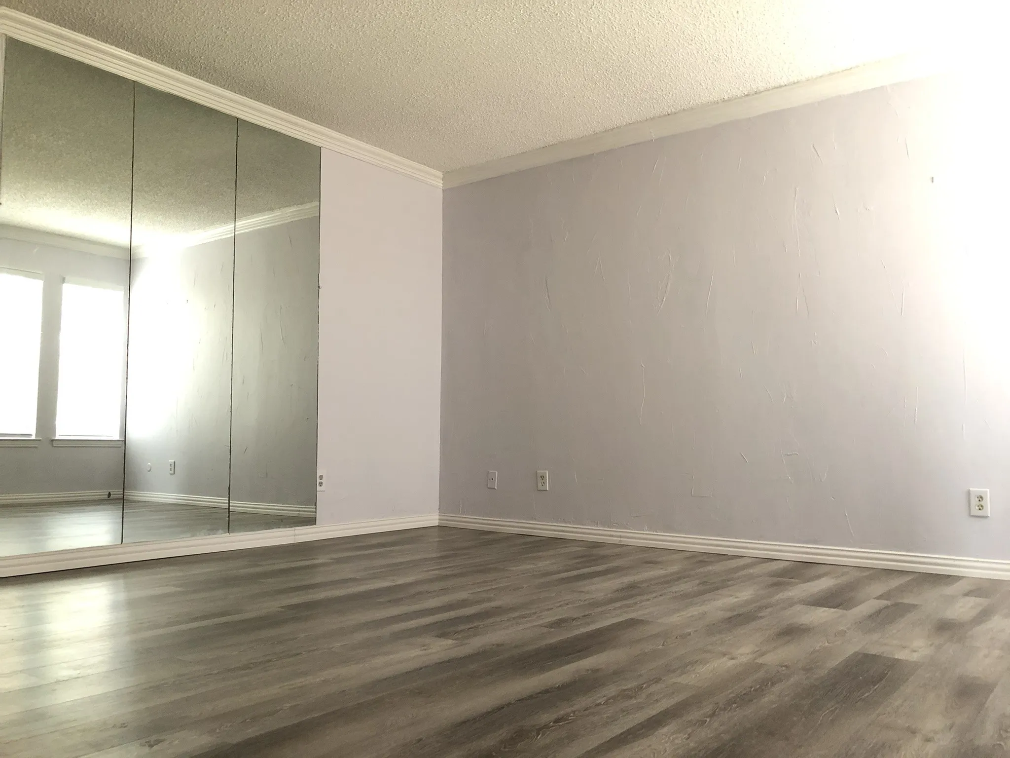 Townhouse For Sale in Dallas County , 513 Towne House Lane, Richardson, Texas 75081, 3 Bedroom, 3 Bathroom, Garage spaces, 1,817 Sqft, built in 1973, Preowned, mls#21258619, Real Estate Agent in Richardson, Homes For Sale in Dallas county, Homes For Sale in Richardson, Realtor in Richardson Texas, Real Estate Brokerage Independent Realty Texas, Luminita Cordes Realtor