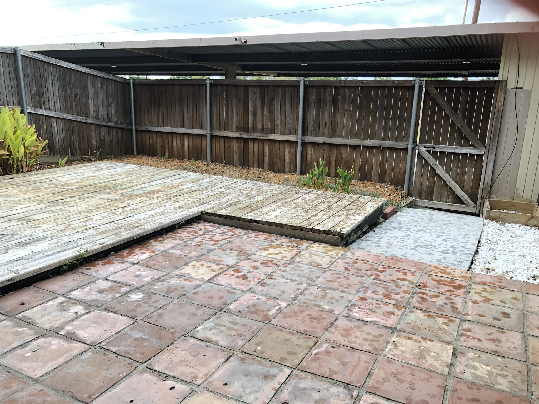 Townhouse For Sale in Dallas County , 513 Towne House Lane, Richardson, Texas 75081, 3 Bedroom, 3 Bathroom, Garage spaces, 1,817 Sqft, built in 1973, Preowned, mls#21258619, Real Estate Agent in Richardson, Homes For Sale in Dallas county, Homes For Sale in Richardson, Realtor in Richardson Texas, Real Estate Brokerage Independent Realty Texas, Luminita Cordes Realtor