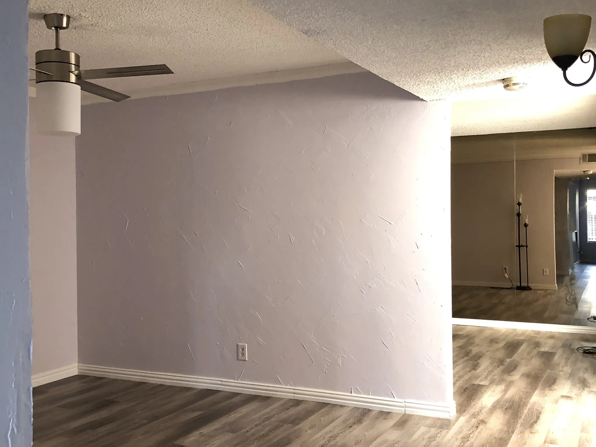 Townhouse For Sale in Dallas County , 513 Towne House Lane, Richardson, Texas 75081, 3 Bedroom, 3 Bathroom, Garage spaces, 1,817 Sqft, built in 1973, Preowned, mls#21258619, Real Estate Agent in Richardson, Homes For Sale in Dallas county, Homes For Sale in Richardson, Realtor in Richardson Texas, Real Estate Brokerage Independent Realty Texas, Luminita Cordes Realtor