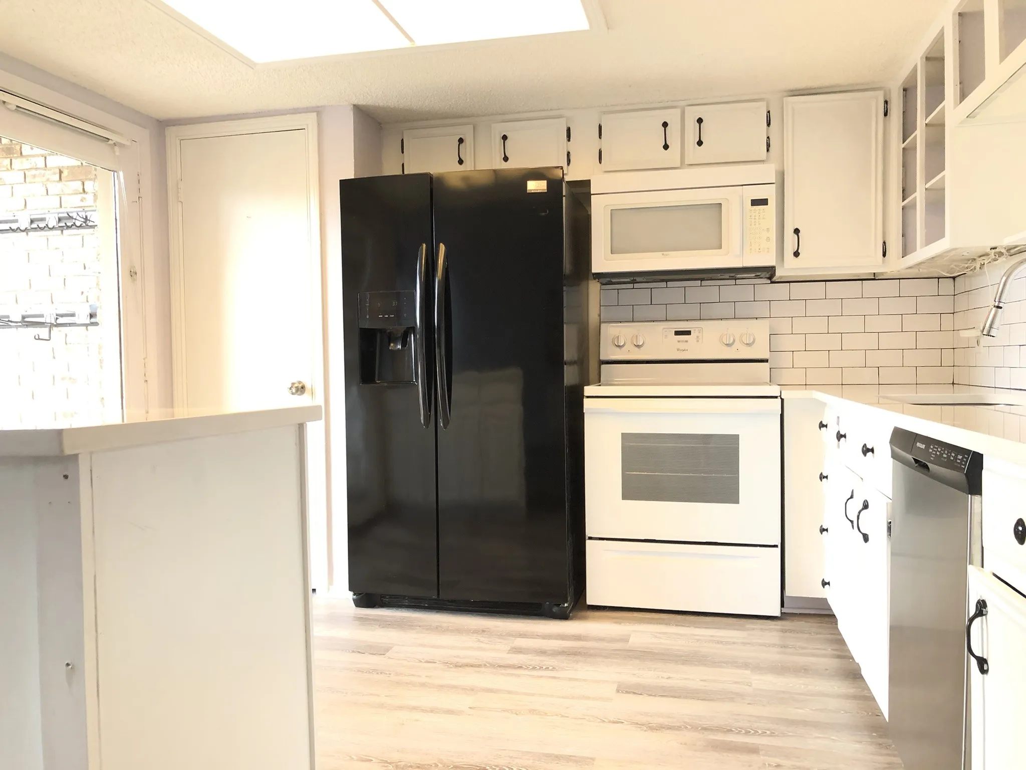 Townhouse For Sale in Dallas County , 513 Towne House Lane, Richardson, Texas 75081, 3 Bedroom, 3 Bathroom, Garage spaces, 1,817 Sqft, built in 1973, Preowned, mls#21258619, Real Estate Agent in Richardson, Homes For Sale in Dallas county, Homes For Sale in Richardson, Realtor in Richardson Texas, Real Estate Brokerage Independent Realty Texas, Luminita Cordes Realtor