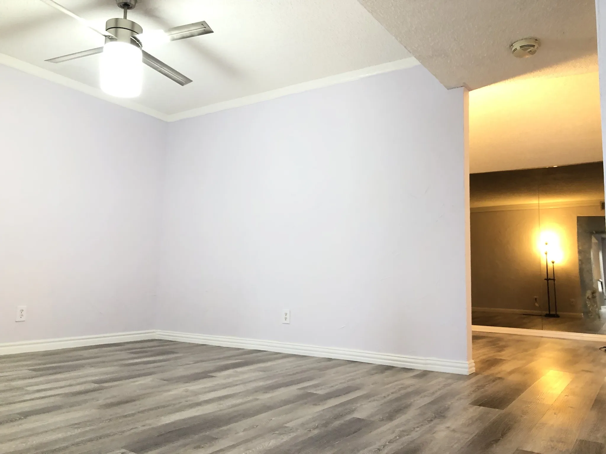 Townhouse For Sale in Dallas County , 513 Towne House Lane, Richardson, Texas 75081, 3 Bedroom, 3 Bathroom, Garage spaces, 1,817 Sqft, built in 1973, Preowned, mls#21258619, Real Estate Agent in Richardson, Homes For Sale in Dallas county, Homes For Sale in Richardson, Realtor in Richardson Texas, Real Estate Brokerage Independent Realty Texas, Luminita Cordes Realtor
