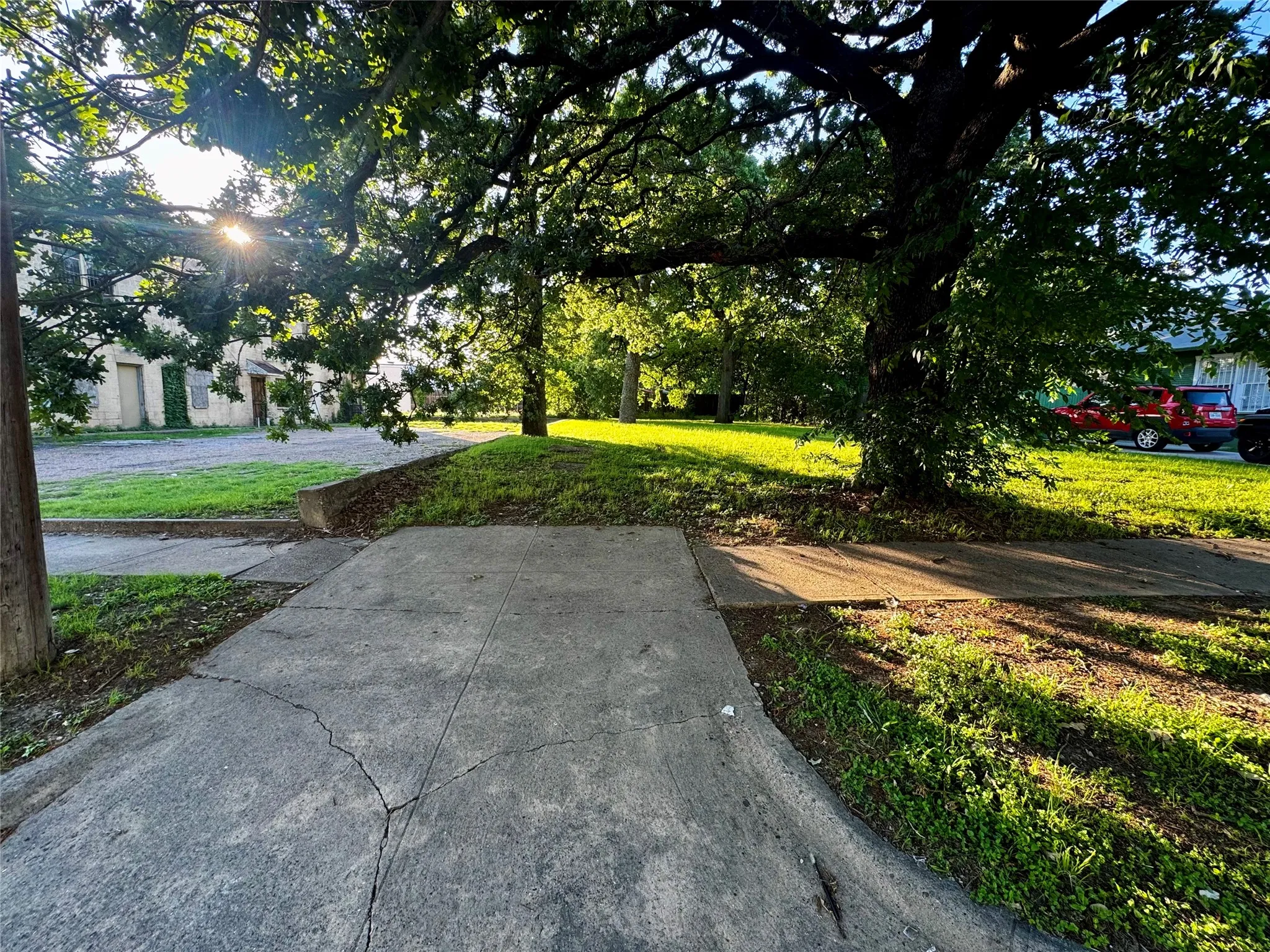 Concrete driveway and sidewalk front view of 2803 Warren Ave