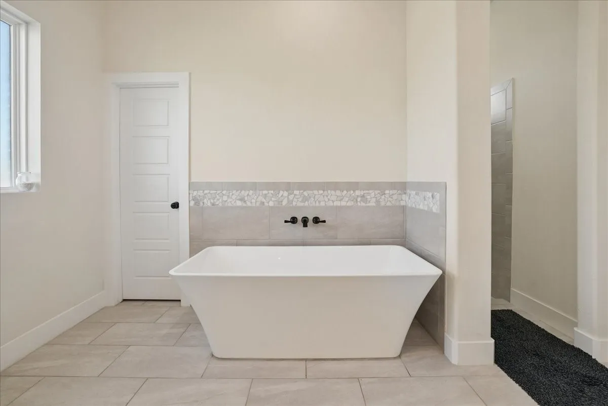 Single Family Residence For Sale in Parker County , 3008 Westfork Way, Springtown, Texas 76082, 4 Bedroom, 3 Bathroom, 3 Garage spaces, 2,538 Sqft, built in 2023, mls#21258314, Real Estate Agent in Springtown, Homes For Sale in Parker county, Homes For Sale in Springtown, Realtor in Springtown Texas, Real Estate Brokerage Independent Realty Texas, Luminita Cordes Realtor
